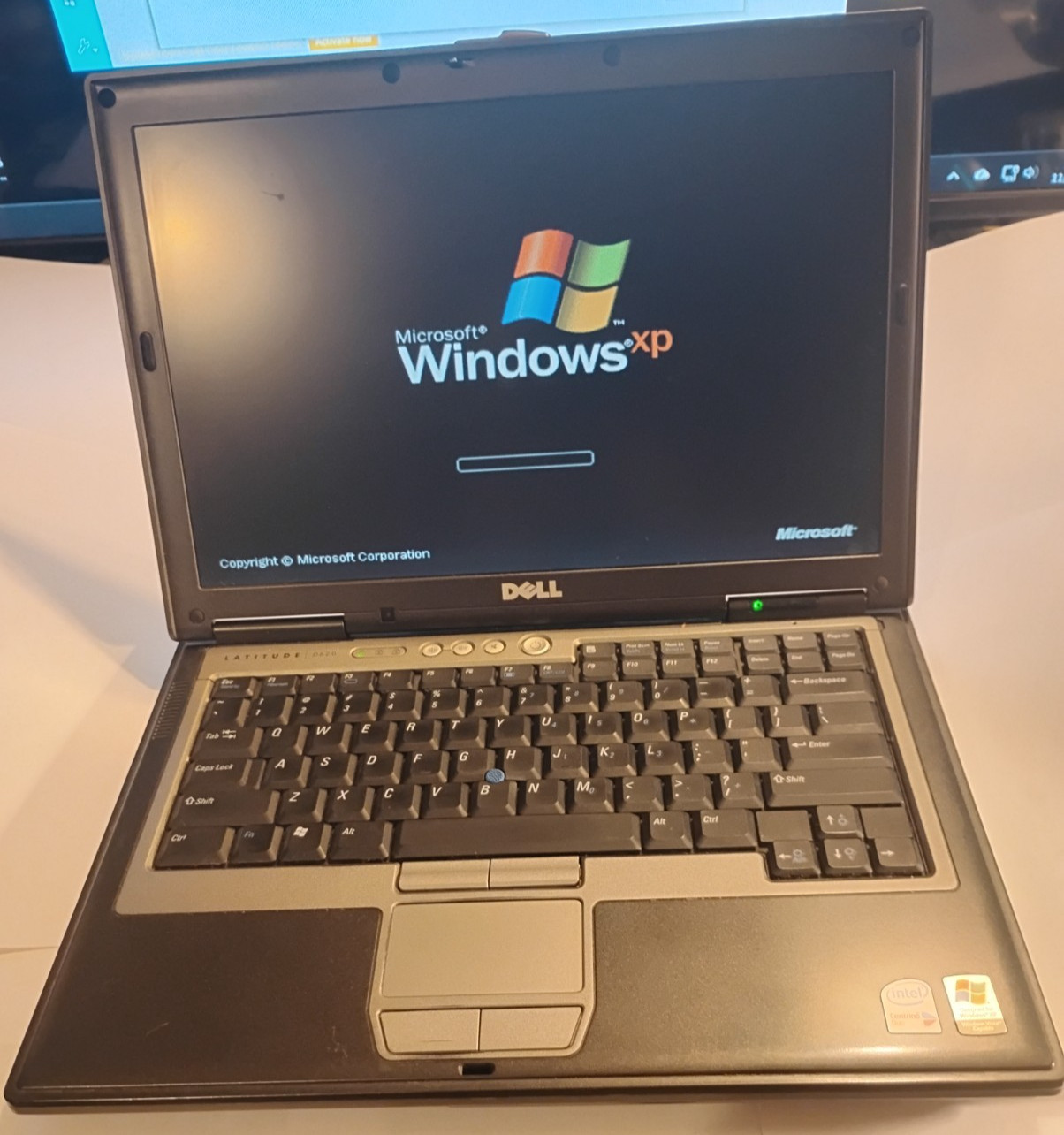 Dell/Latitude D620/Win XP SP3/256GB SSD/4GB RAM/Core 2 Duo 2.16GHz/WiFi/DVD+-RW