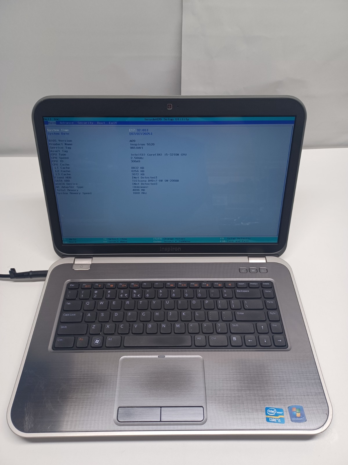 Dell Inspiron 5520 Laptop i5-3210M 4GB No HD