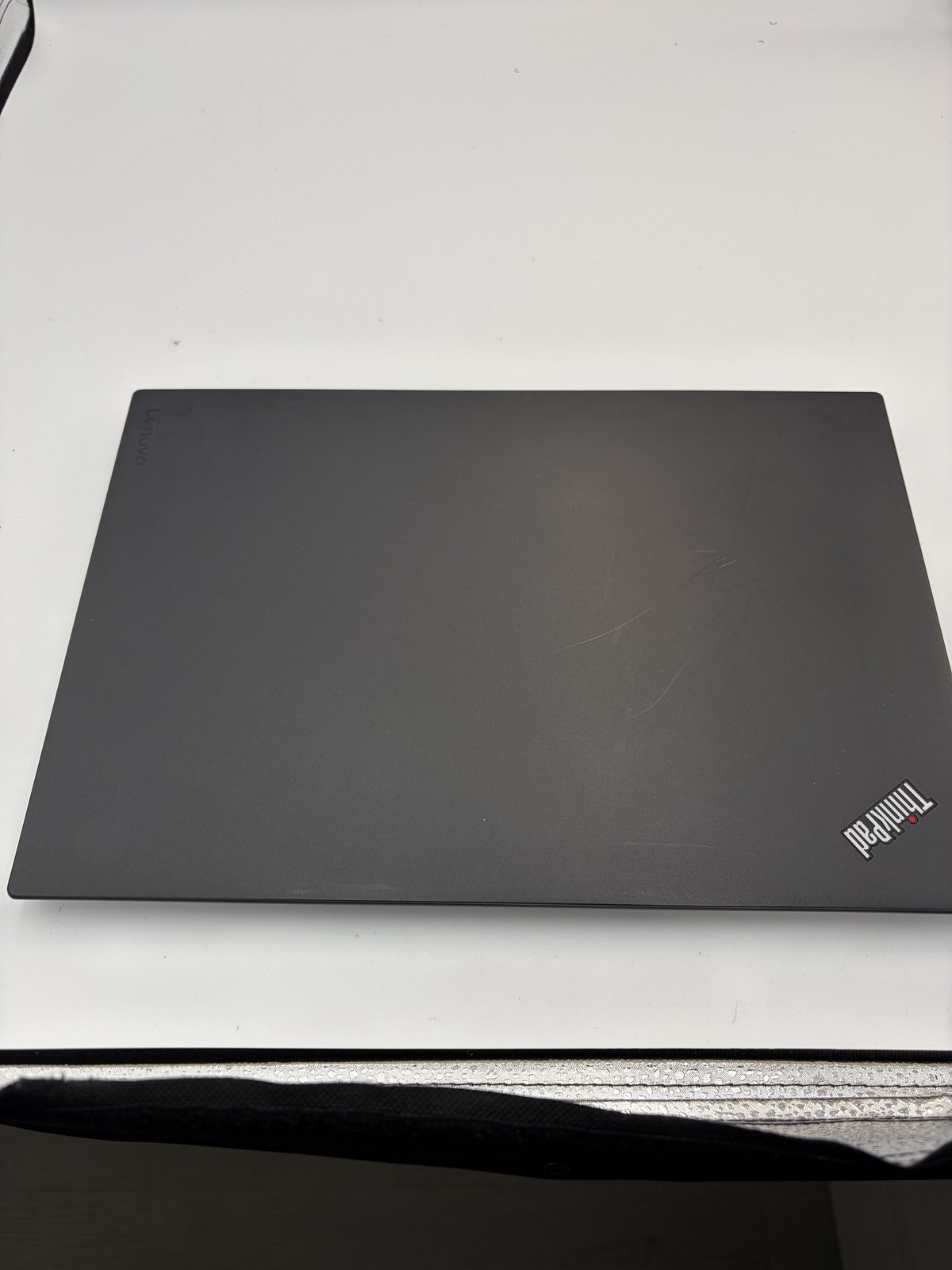 Lenovo ThinkPad T460s (2016) Intel(R) Core(TM) i7-6600U CPU @ 2.60GHz 18GB RAM 5