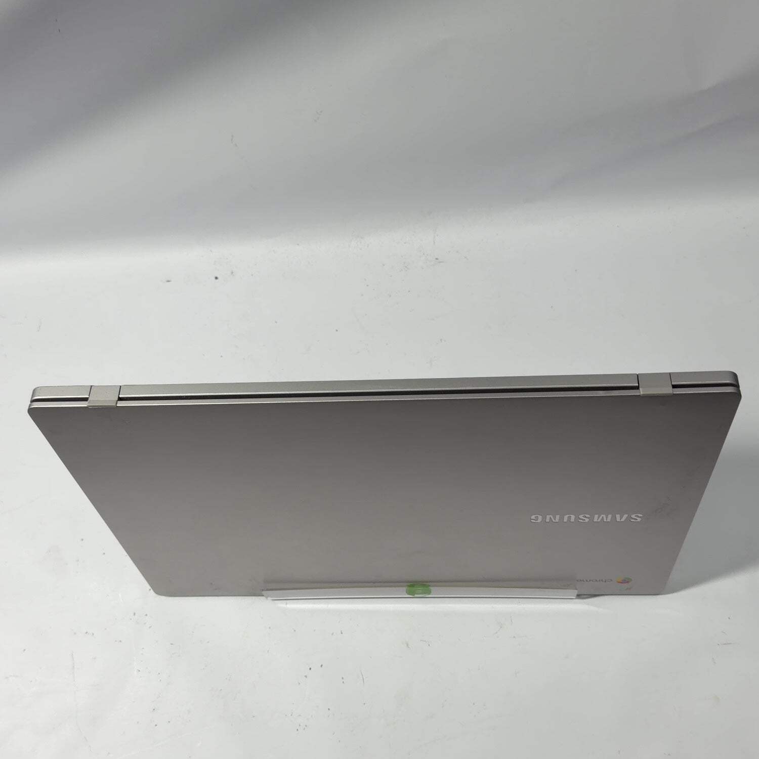 Samsung Galaxy Chromebook XE350XBA 15.6″ Caleron N4000 1.1GHz 4GB RAM 64GB SSD