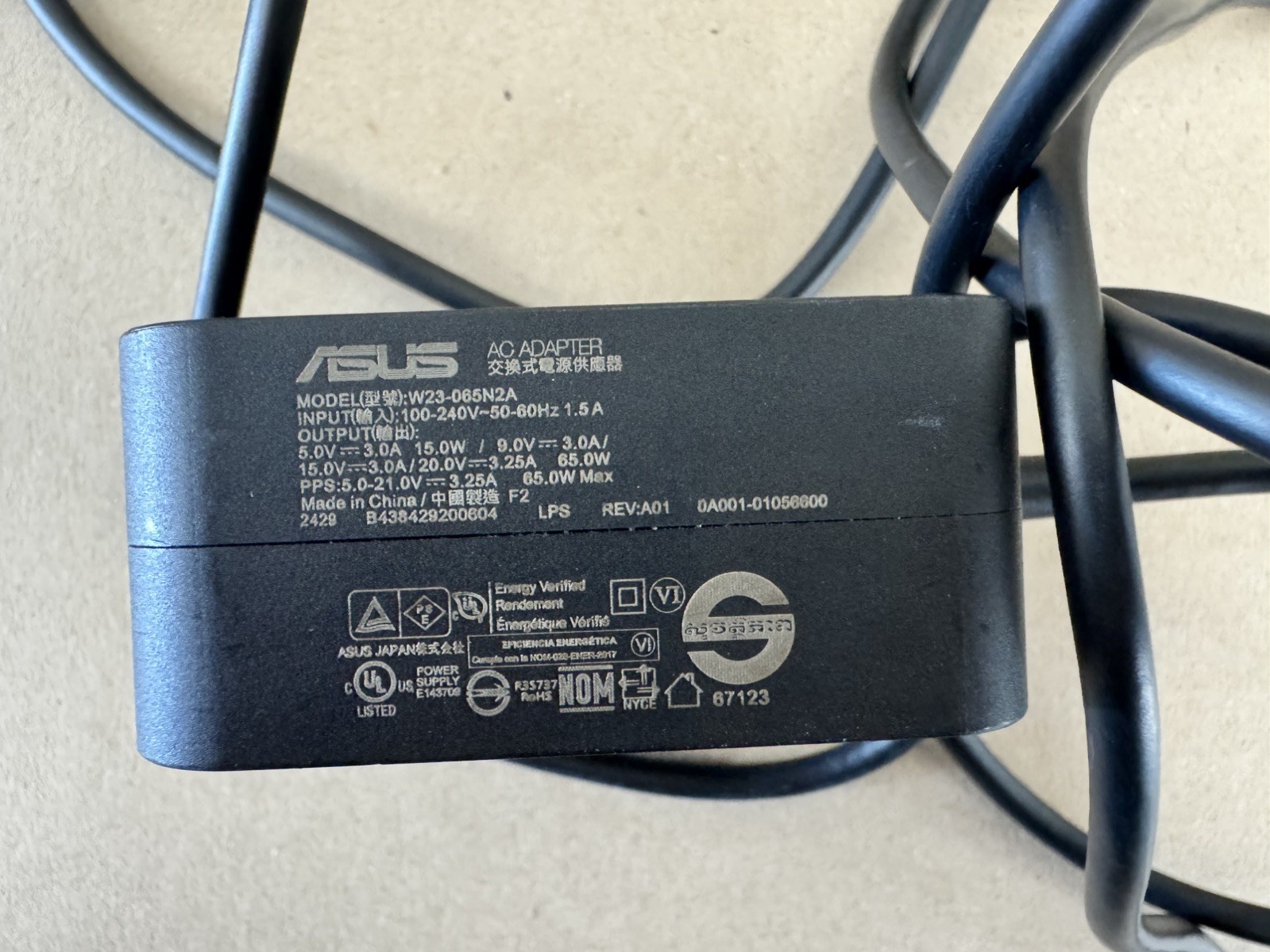 ASUS Zenbook S 14” 3K OLED Touch 120Hz Core Ultra 7 32GB 1TB Copilot+