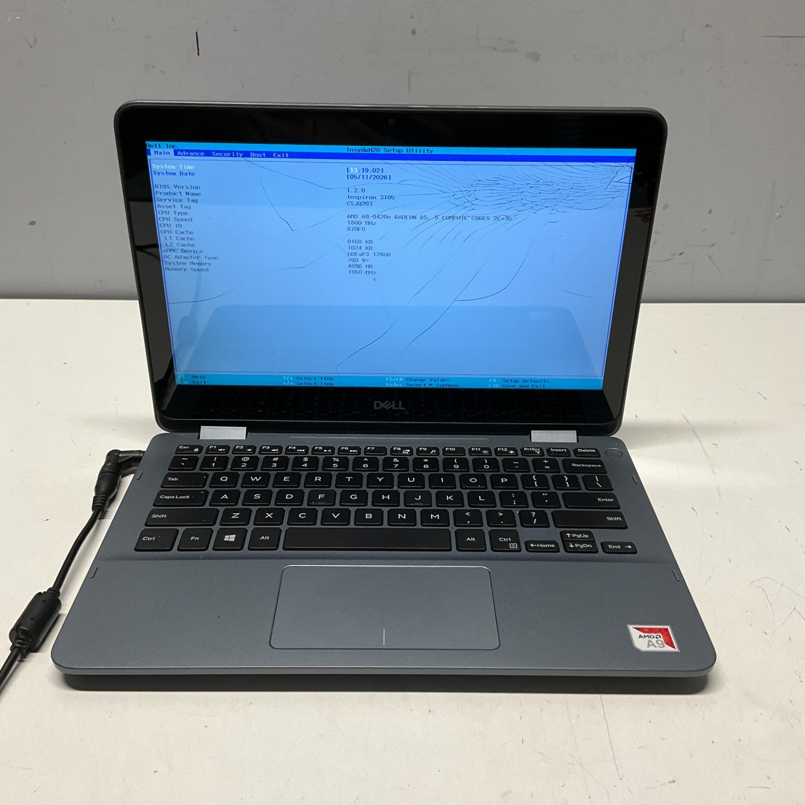 Dell Inspiron 3195 – 11.6″ Touch – AMD A9-9420e 4GB 128GB SSD NO OS Laptop READ