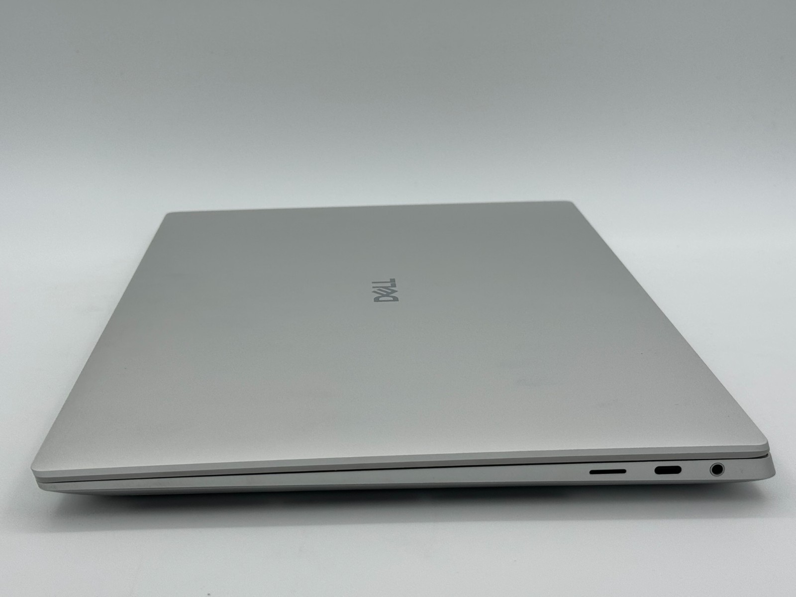 Dell XPS 16.3″ 4K OLED Touch Intel Ultra 7 255H 32GB 1TB RTX 5050 Win11 Laptop
