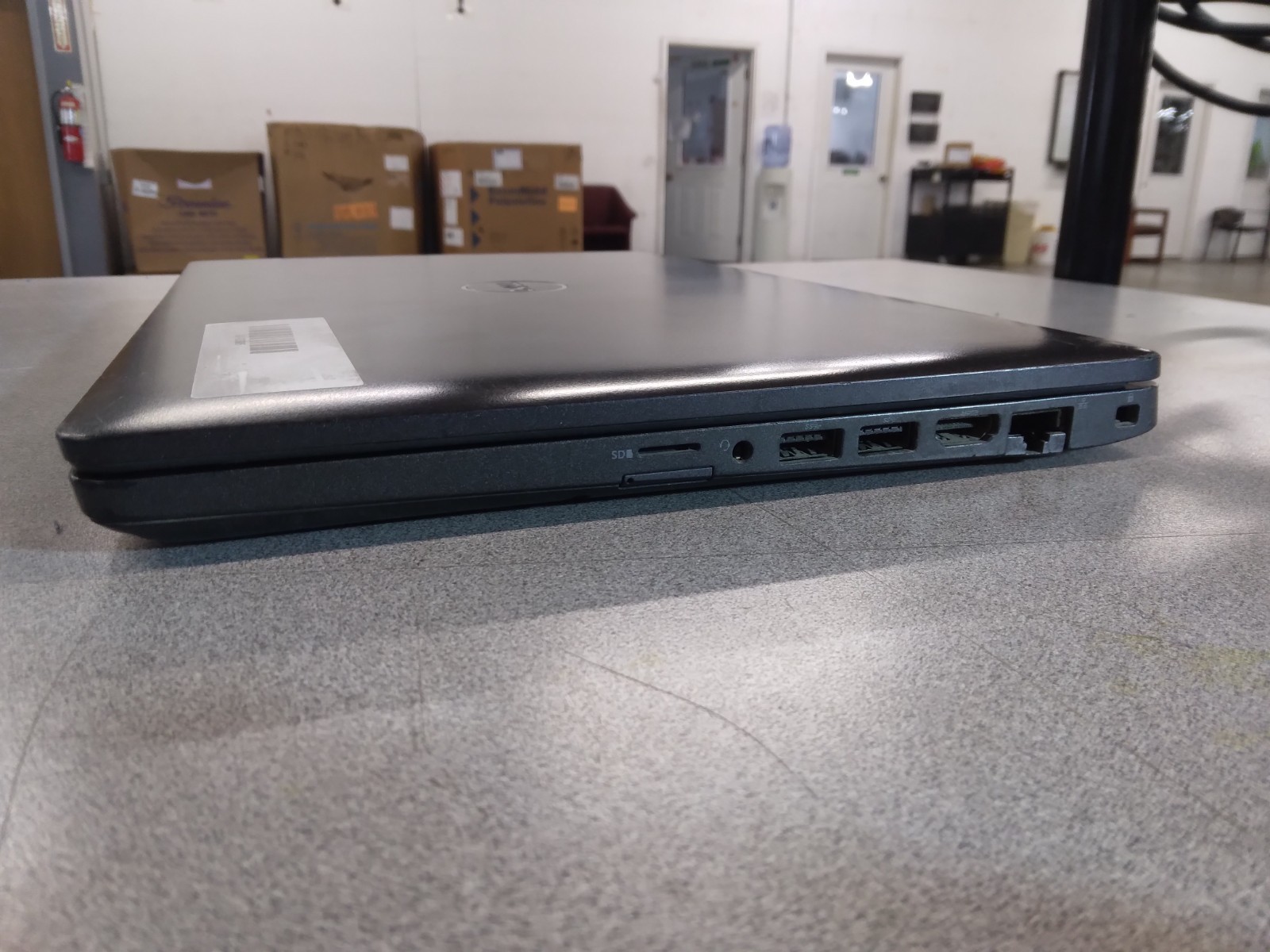 Dell*Latitude*5400*Intel*i5-8365U*256GB*NVMe*8GB*DDR4*Intel*UHD*620*No*OS