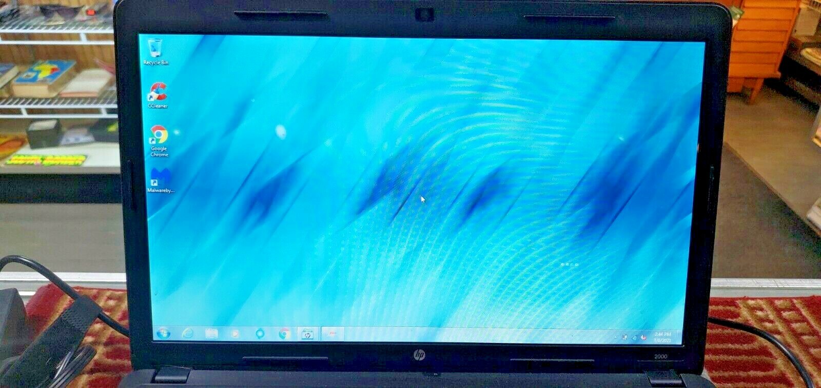 USED HP Pavilion 2000-329WM 15.6in. 320GB, AMD Fusion, 1.6GHz, 3GB FC17-3-G468