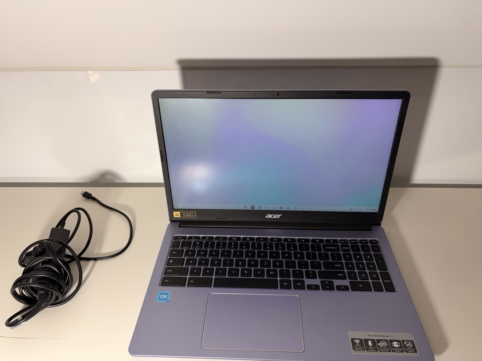 Acer Chromebook 15 15.6″ FHD Celeron N4500 4GB 32GB eMMC Purple Charger