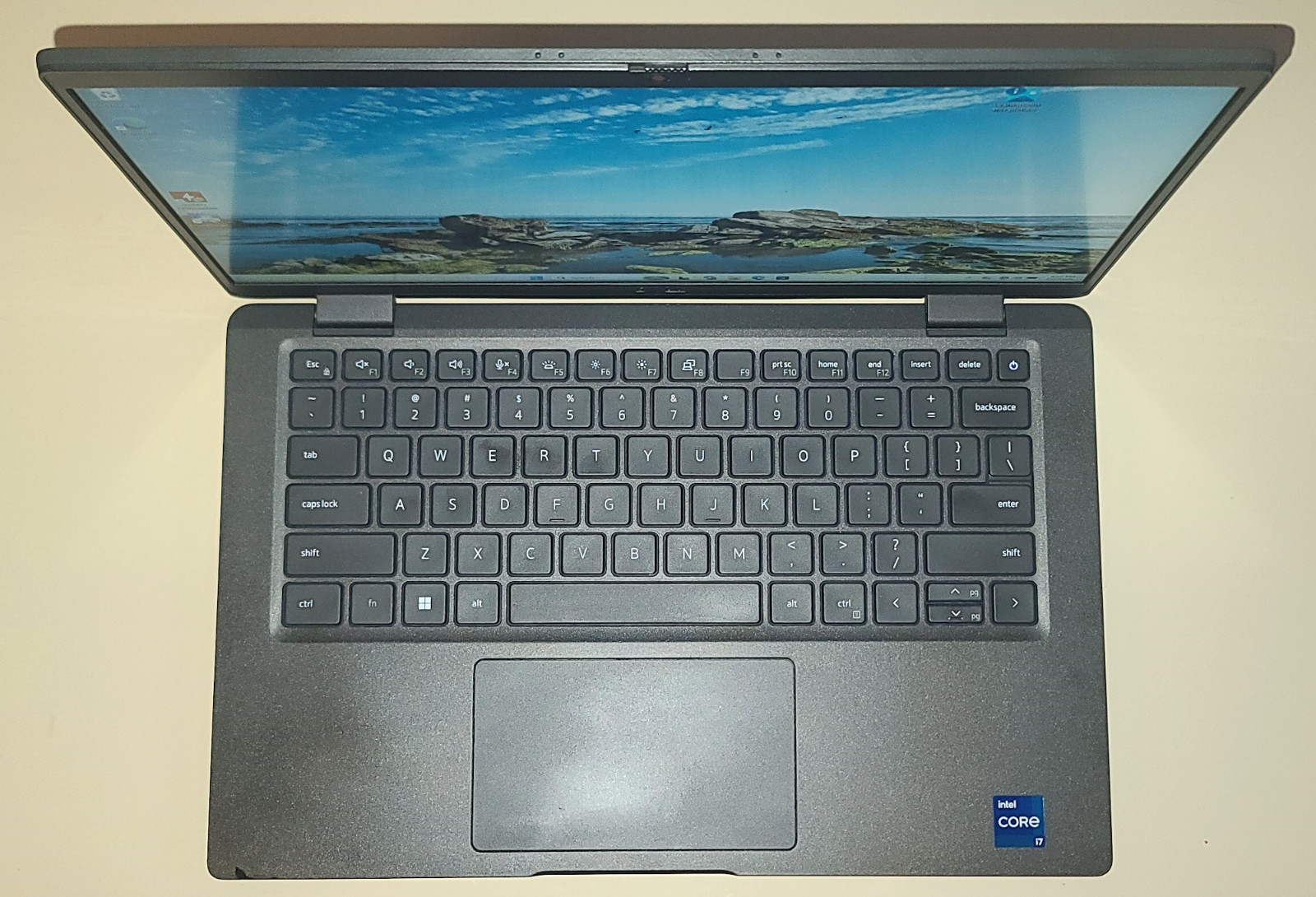 Dell Latitude 7430: 12th Gen i7-1265U @1.8GHz 16GB RAM 256GB M.2 NVMe SSD @100%