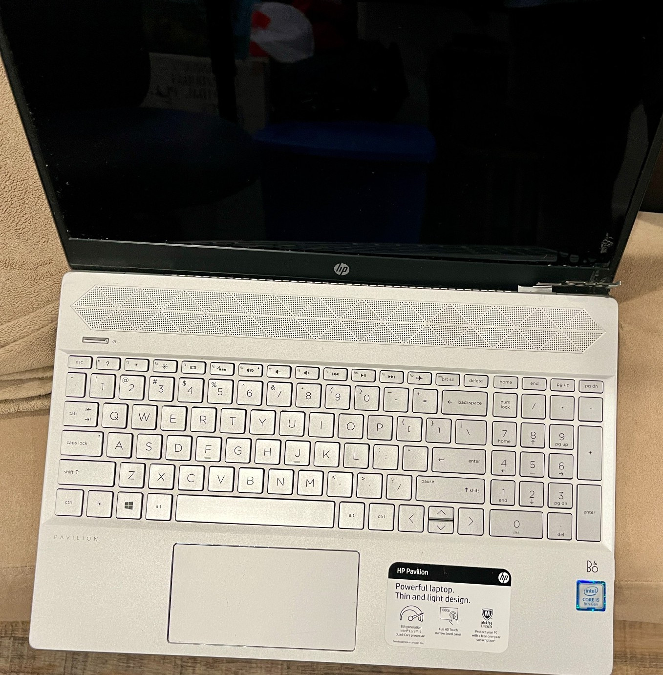 HP Pavilion 15-cs1065cl Laptop Powers On Broken Hinges Parts or Repair