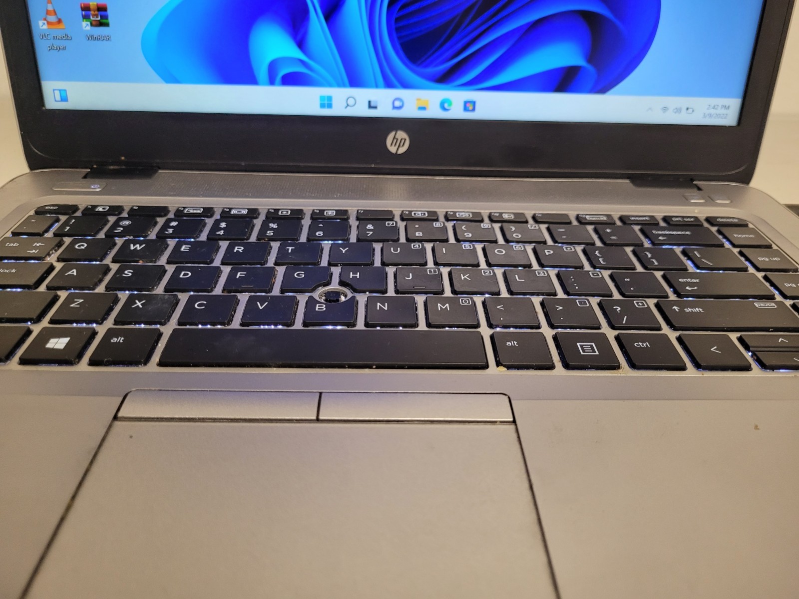 Hp elitebook 745 G3 14″ amd A10-8700b 16gb ram 256gb ssd charger READ 5CG70231B4