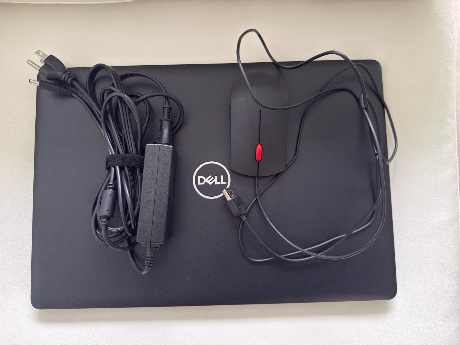 Dell Inspiron 3583 Laptop Intel Core I5-8265U, 238GB, 8GB RAM