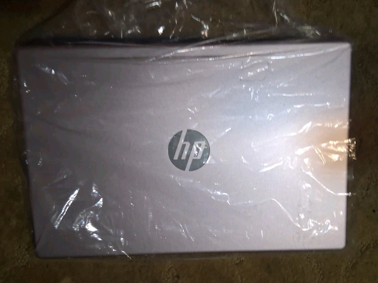 HP 14-dk0002dx 14″ (128GB, AMD A9-9425 Dual-Core, 3.1 GHz, 4GB) Laptop – Silver