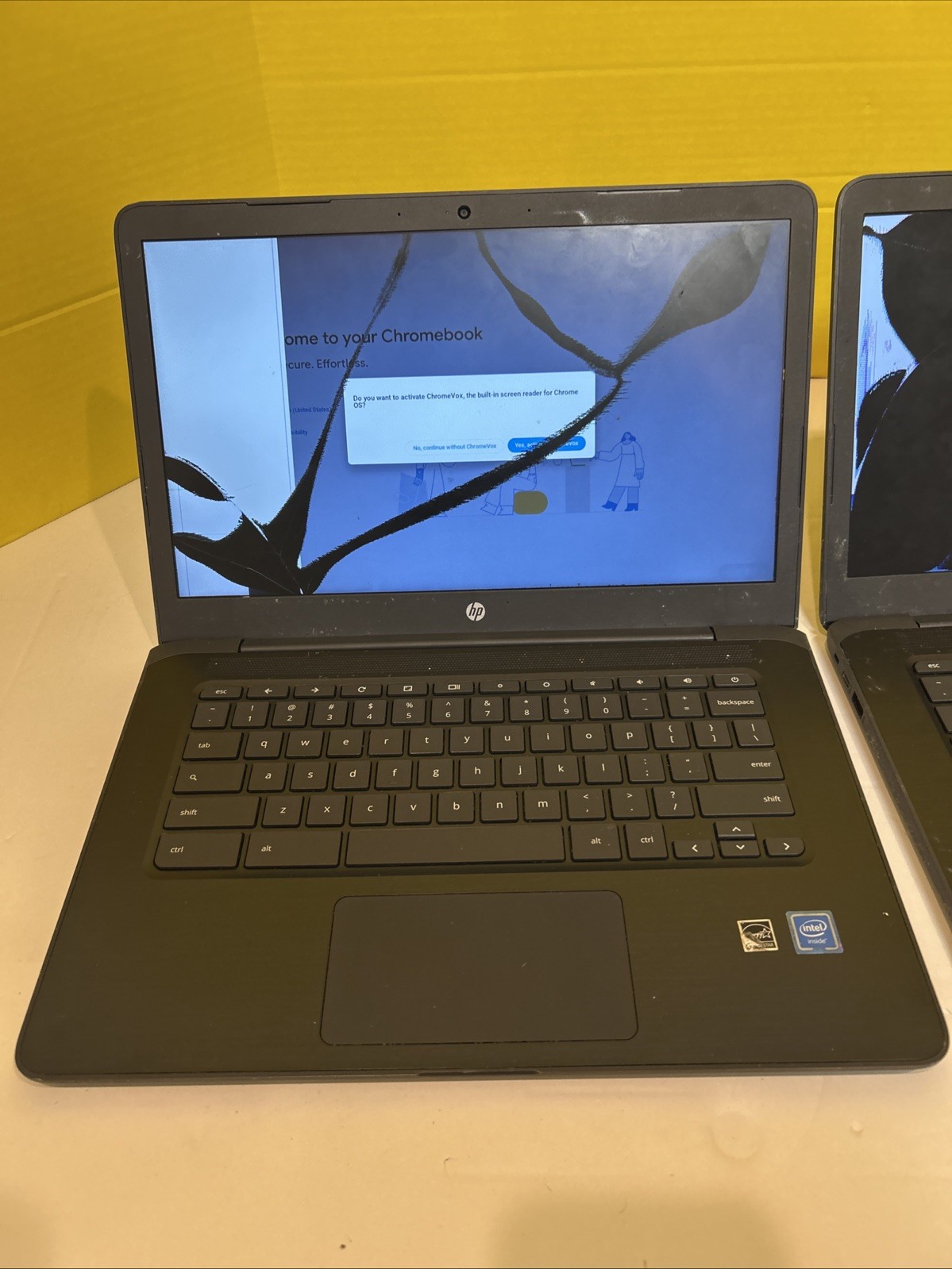 Lot of 2 HP Chromebook 14 G5 14″ For Parts Repair SCREEN
