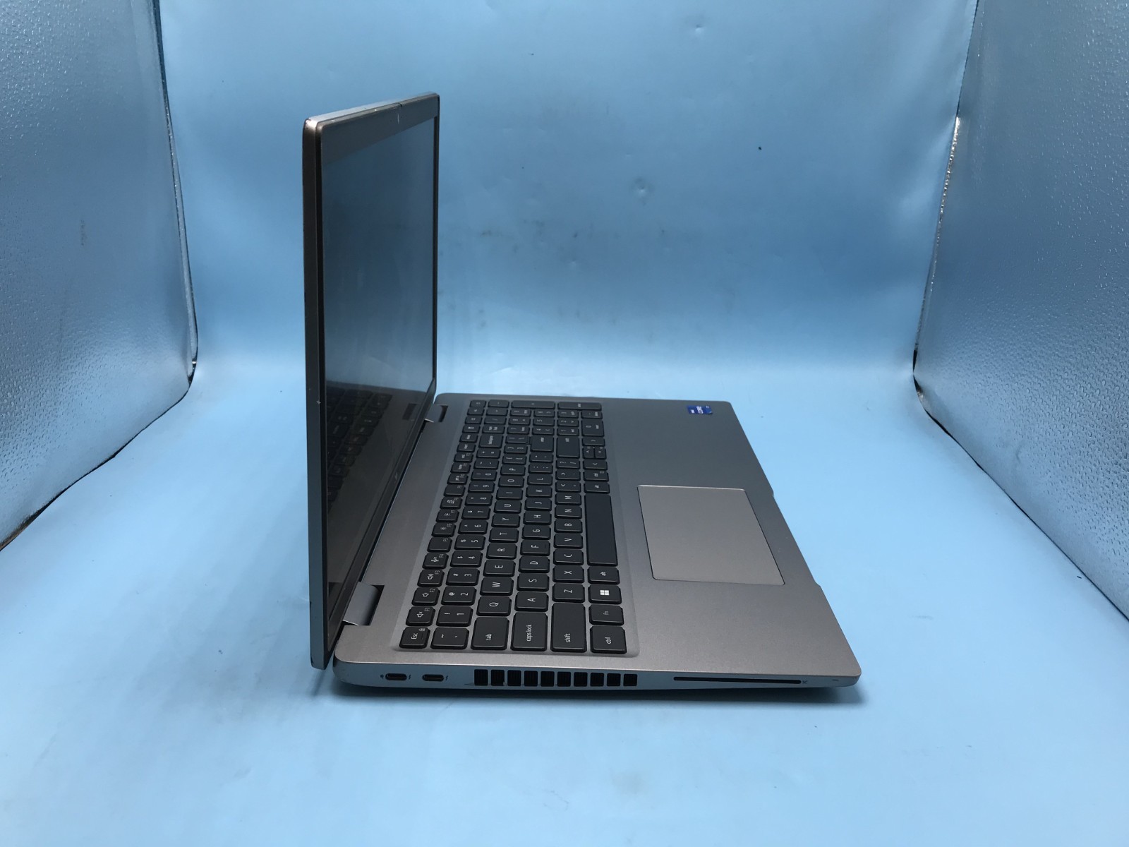 DELL Precision 3560 15.6″ Core i7-1185G7 3.000GHZ 16GB RAM 256 SSD Nvidia T500