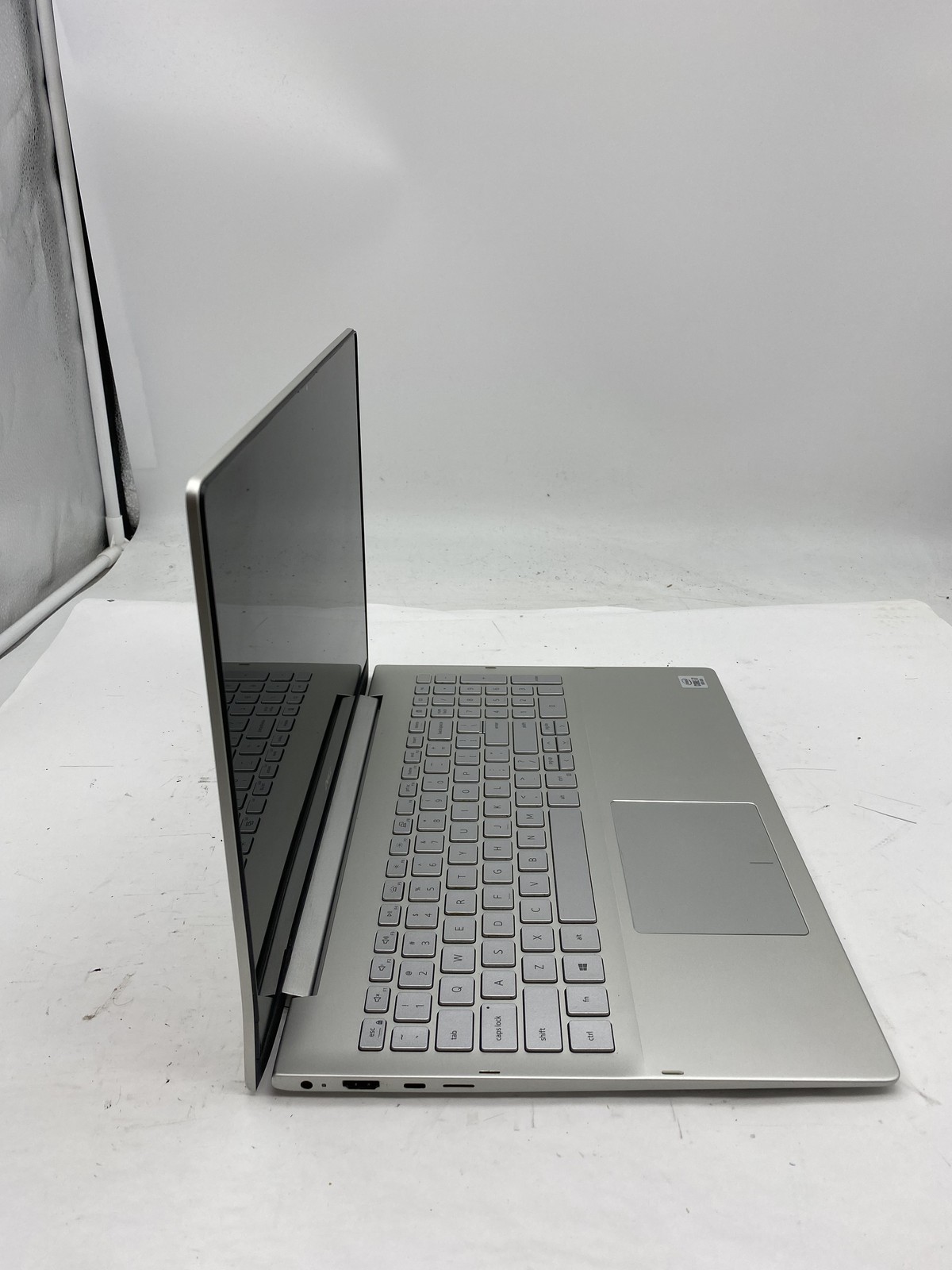 Dell Inspiron 7591 Laptop Intel Core i7 10510U 1.8GHz 12GB 512GB SSD W11P Touch