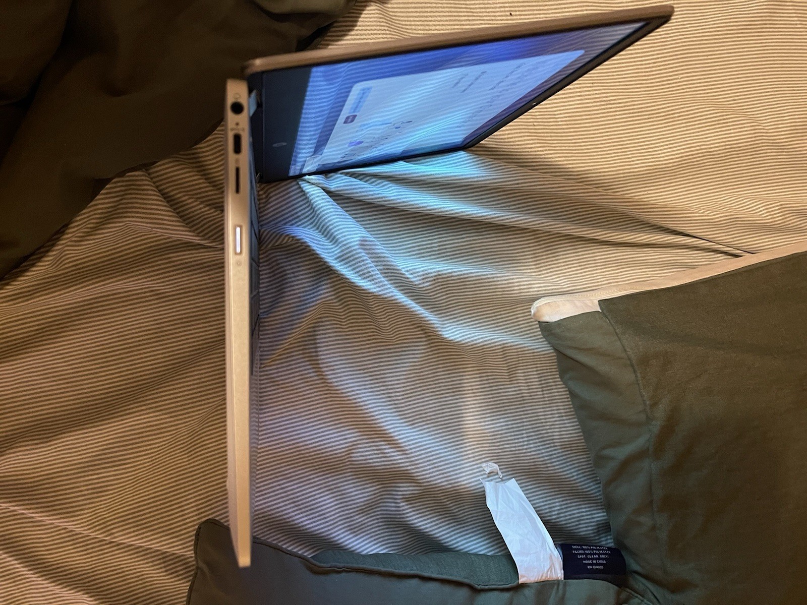 HP Chromebook Convertible 2-in-1 Laptop Chrome OS Silver USB SD Headphone Jack
