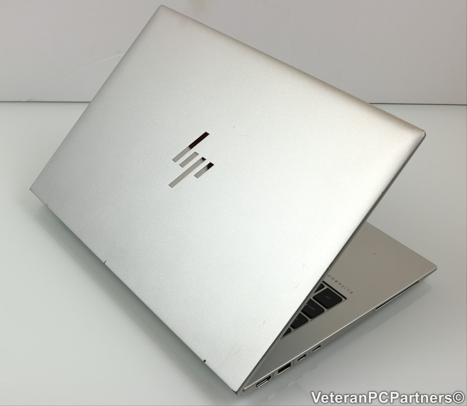 HP EliteBook 840 G10 14″ Touch i7-1370P 14-Core 32GB DDR5 RAM 512GB SSD 5G LTE