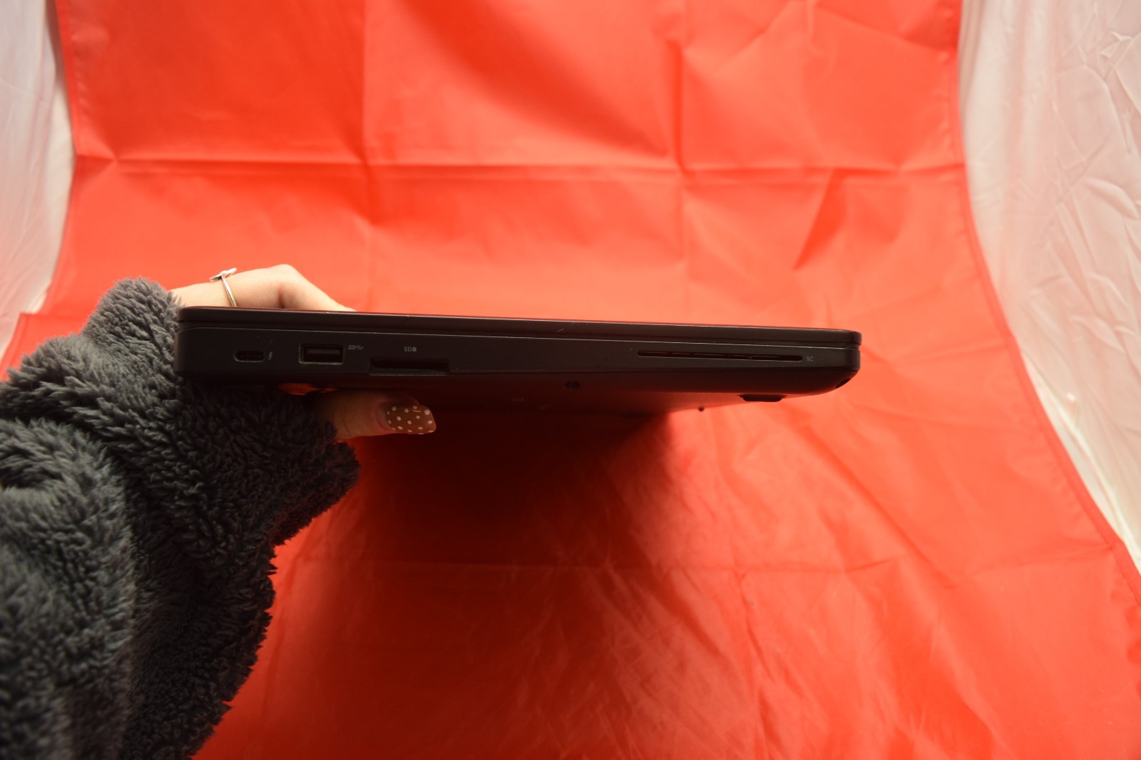 BROKEN KEYBOARD Dell Latitude 5480 14 Laptop Intel Core i5-7440HQ 2.80GHz