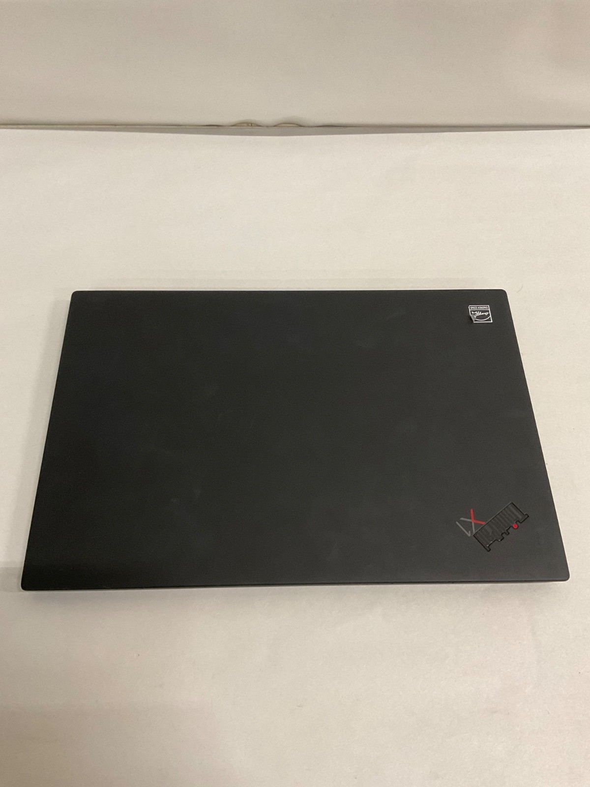 Lenovo Thinkpad X1 Carbon Gen 8 Intel i7-10610U 16GB RAM NO SSD NO OS Bad Batt