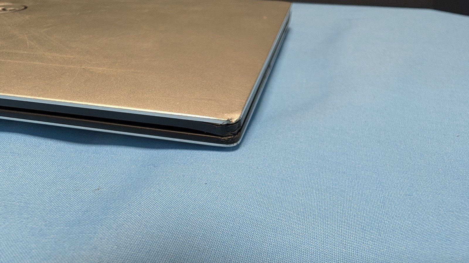 DELL XPS 13 9380 – INTEL i5-8256U 8GB RAM 256GB NO OS LAPTOP READ!