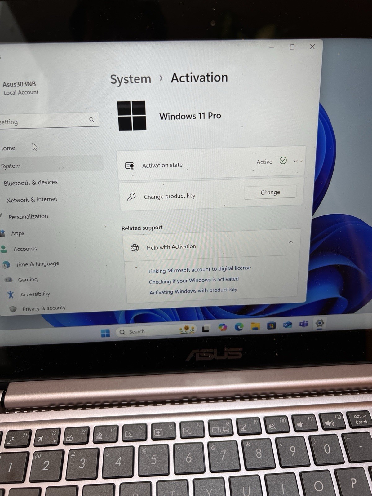 Asus Zenbook UX303UB, I7,12G Ram SSD250 G Nvidia Touch Screen Win 11 Pro No:2