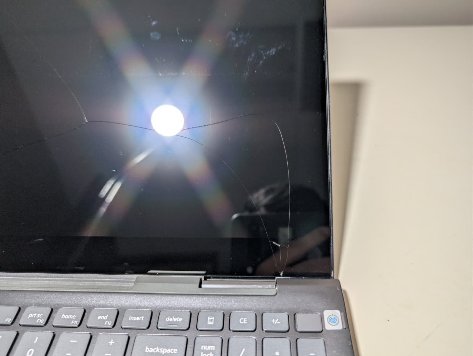 Read! 15″ Dell Inspiron 7506 2-in-1 4K | i7-1165G7 16GB RAM 256GB SSD | 4GB GPU