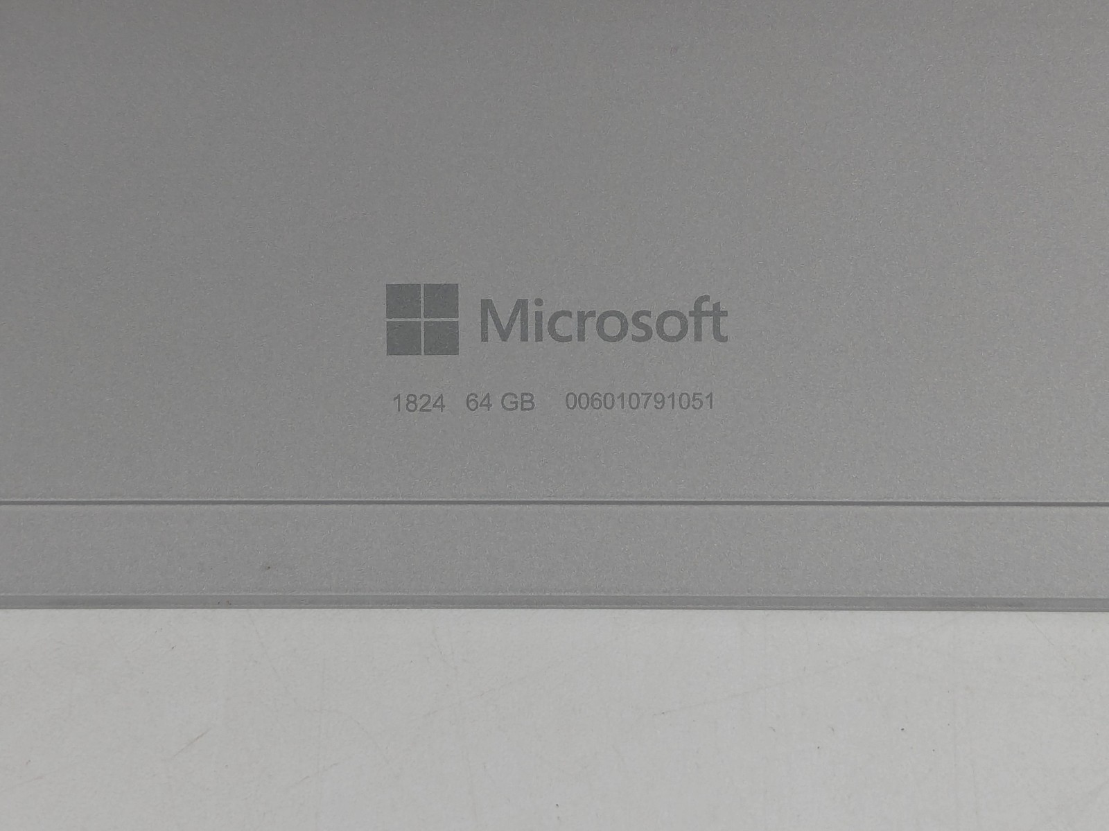 Microsoft Surface Go 10 1900 x 1200 Touch PENTIUM 4415Y 4GB W10P IRCam