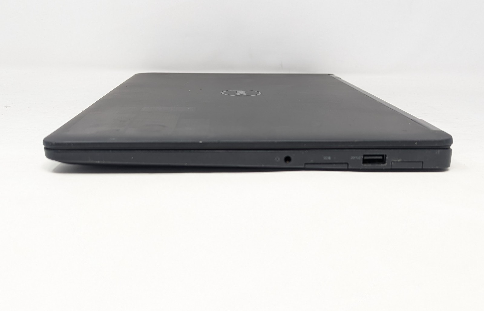 Dell Latitude E7470 – 14″ Intel Core i5-6300U 2.5 GHz 8GB DDR4 RAM No OS/SSD