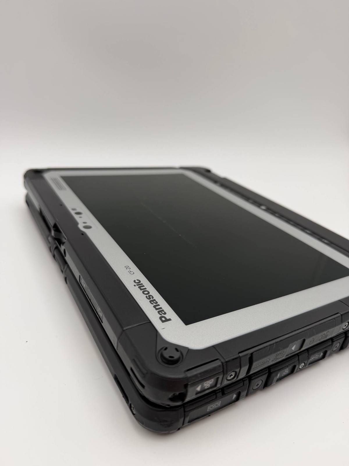 Panasonic Toughbook CF-20 MK2 i5-7y57 8GB 256GB Barcode Win11pro 2 batteries