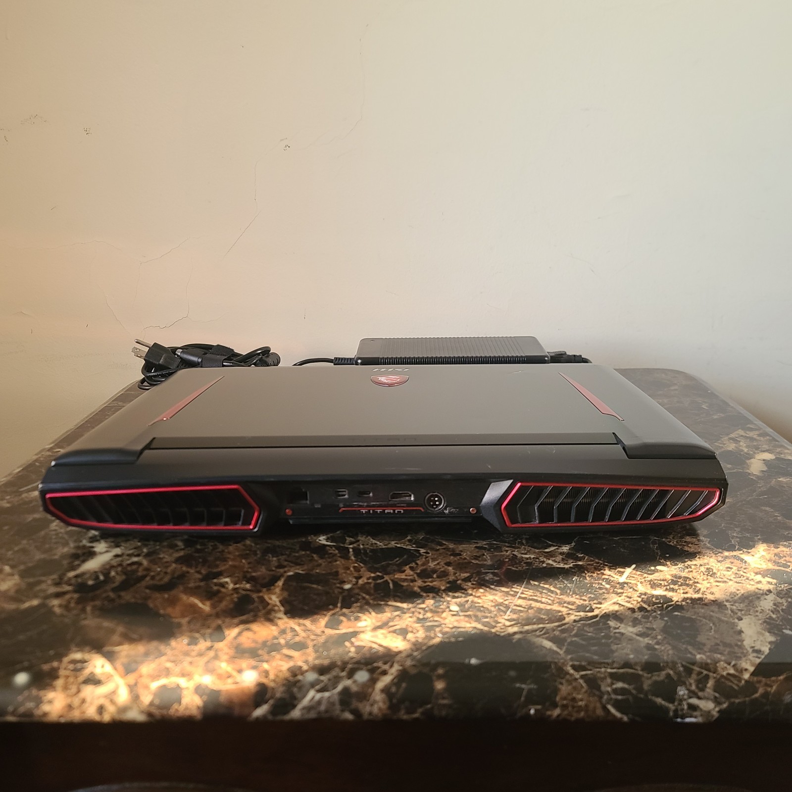 MSI GT73EVR 7RF TITAN PRO GAMING LAPTOP i7-7820HK 32GB RAM GTX 1080 512GB SSD