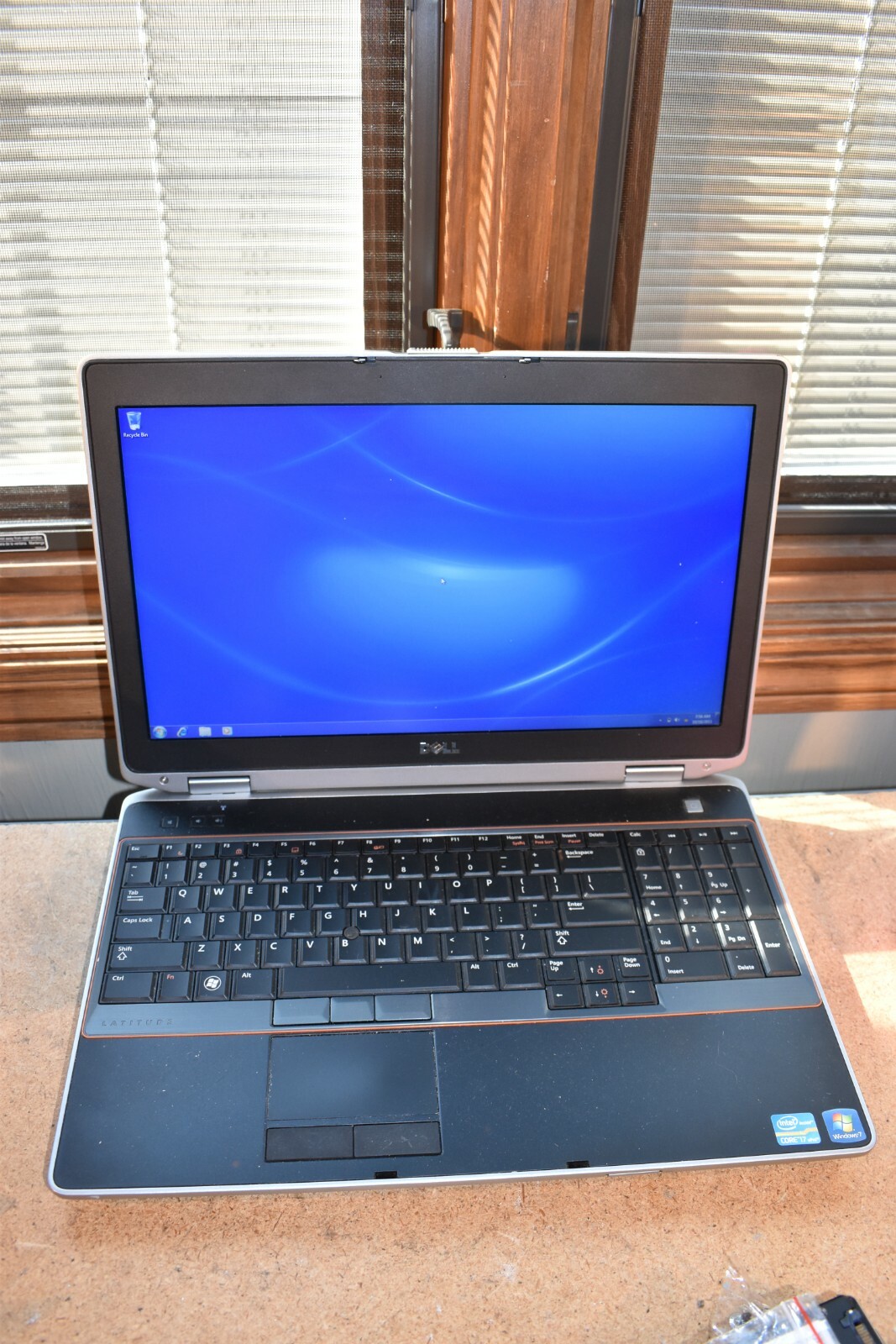Dell Latitude E6520 Laptop Intel Core i7-2620M 4GB RAM 128GB SSD Windows 7 Pro