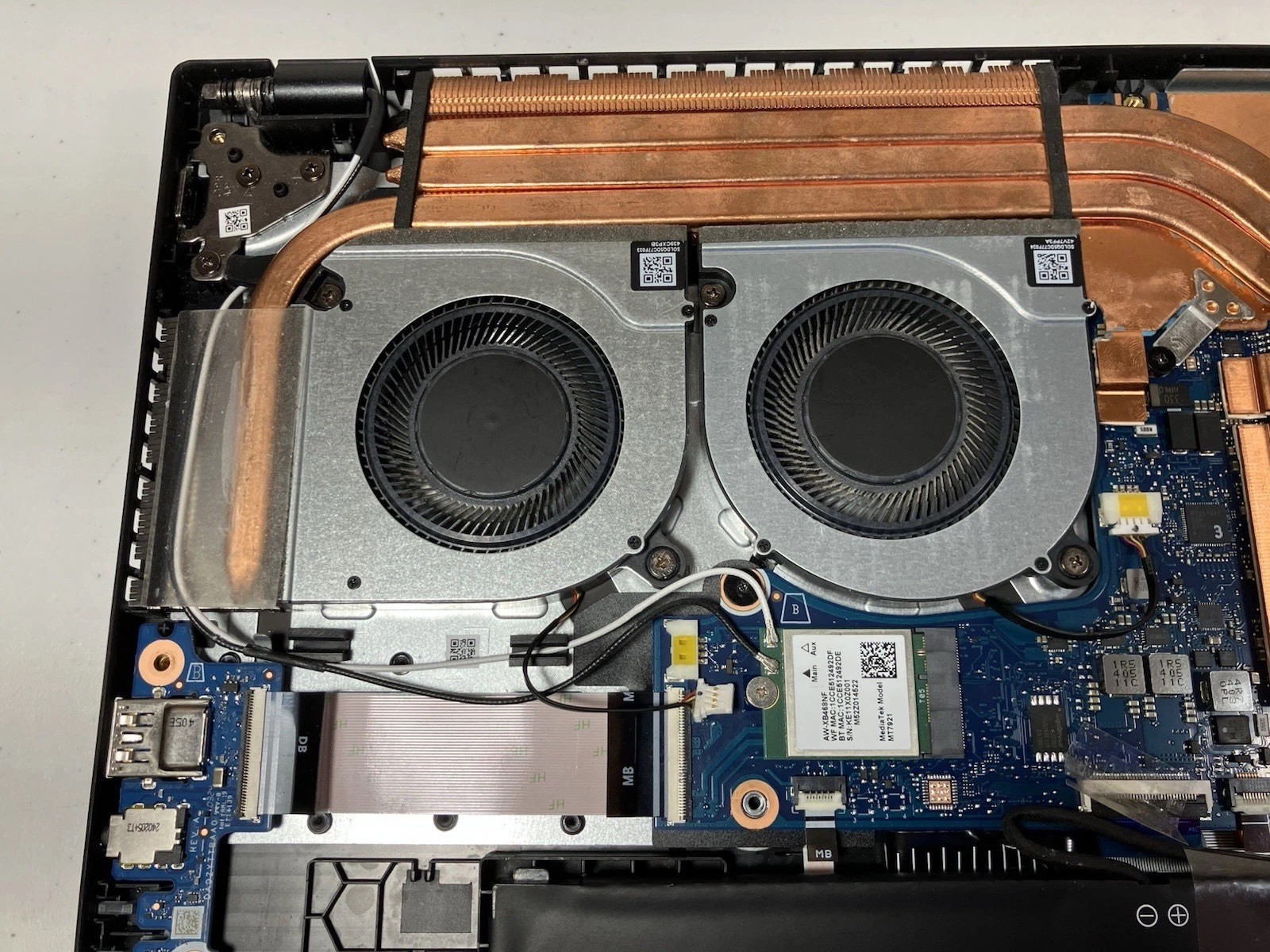 ACER Nitro ANV15-41-R2Y3 Laptop Ryzen 5 7535HS RTX 4050 (For Parts or Repair)