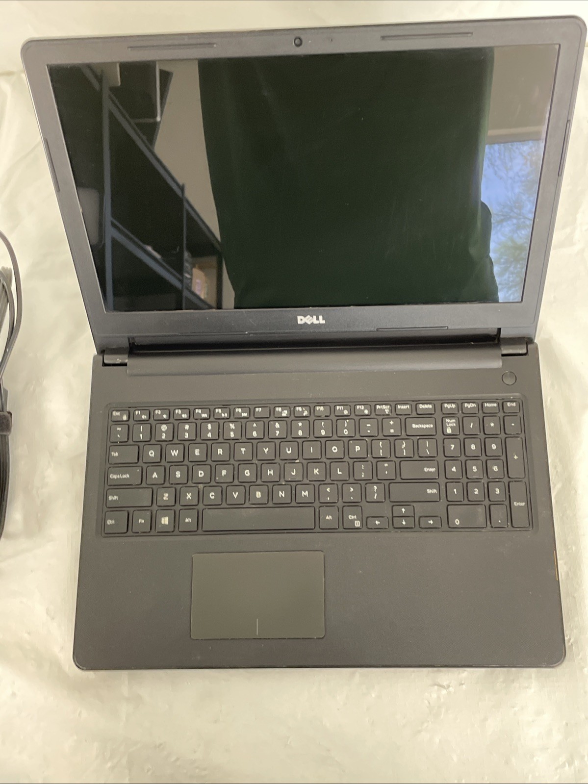 Dell Inspiron 15 3567 | Intel i5-7200U 2.50GHz | 12GB RAM | No HDD | Bad Screen
