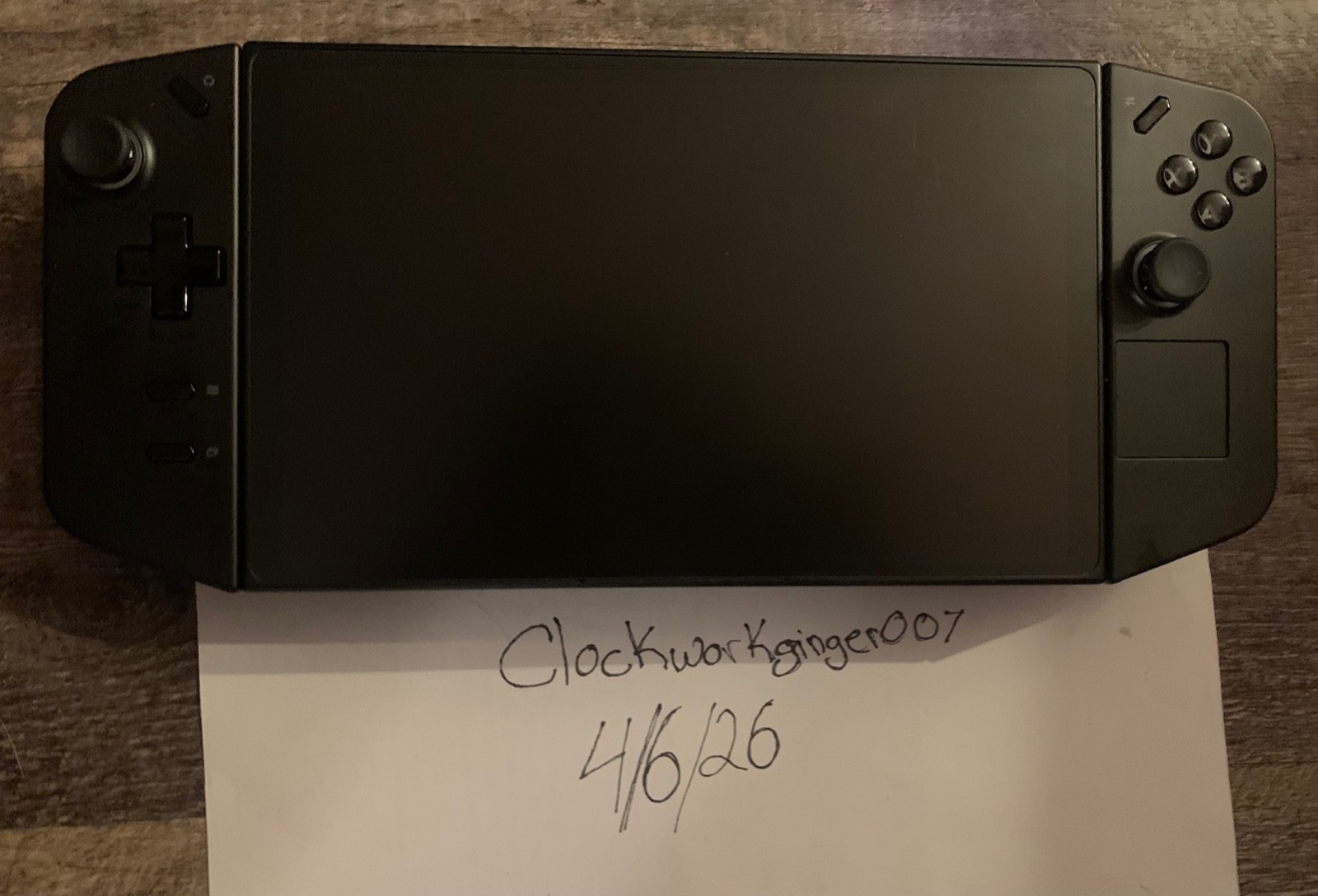 Lenovo Legion Go 8.8″ 144Hz Gaming Handheld – 16GB RAM / 1TB SSD- Near Mint