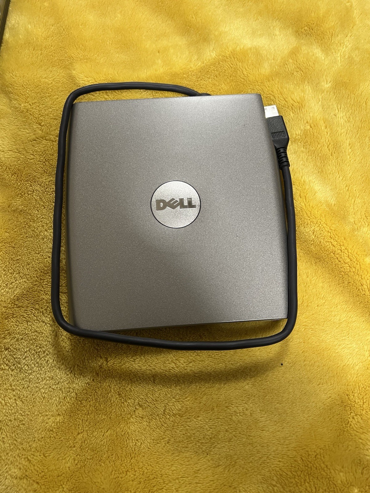 Dell Latitude X300 12″ Intel Pentium M 1.4 GHZ 1.1GB Memory No HDD With DVD