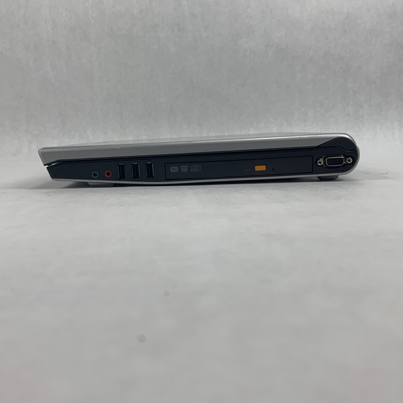 Lenovo 3000 C200 Genuine Intel 1.60GHz 2GB RAM 15″ No Battery No HDD No OS