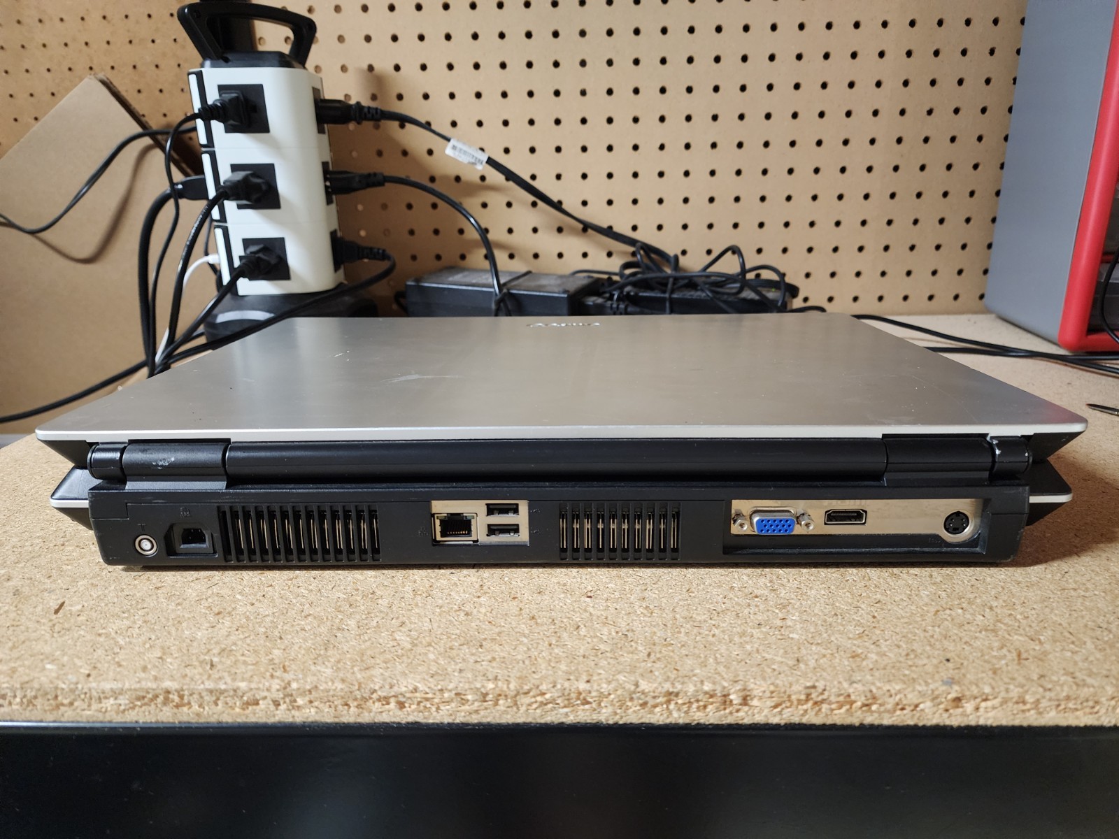 Toshiba Qosmio G35-AV650 Core Duo T2500 2GB RAM No HDD/OS NVIDIA GPU HD DVD