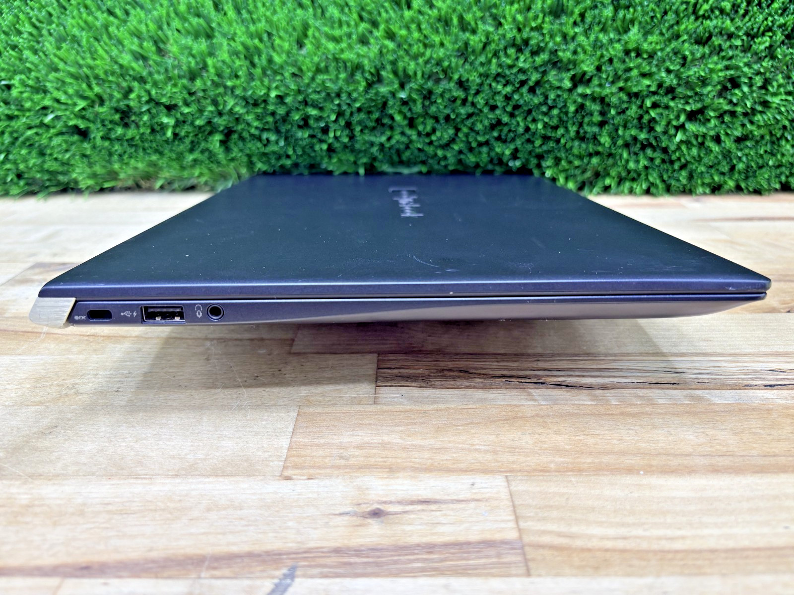 Toshiba DynaBook Intel i7-10th Gen 1.10GHz 16GB RAM 256GB SSD Win 11 Pro B.L.*