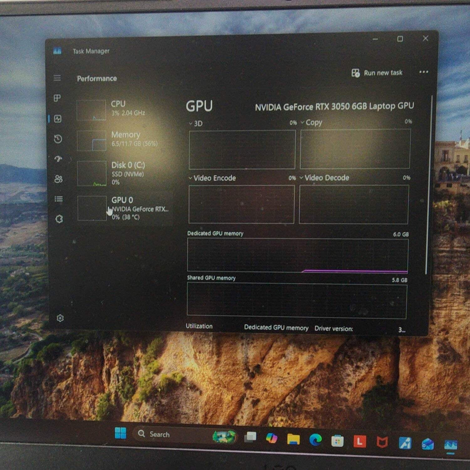 Lenovo LOQ 15 15.6″ Ryzen 5 7235HS 3.2GHz 12GB RAM 512GB SSD GeForce RTX 3050