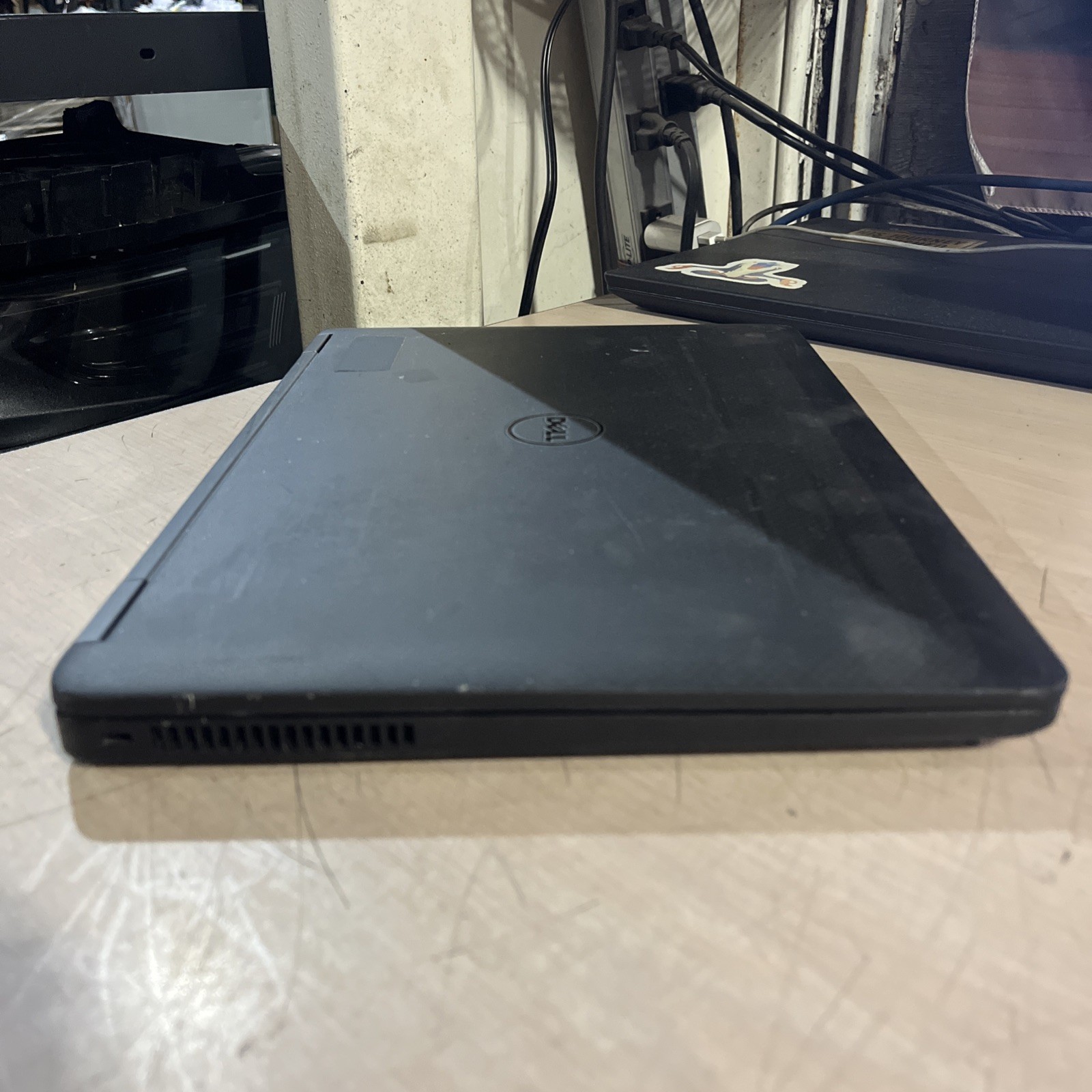 DELL LATITUDE E7470 INTEL CORE I5-6300U 2.40GHZ 8GB RAM NO HD