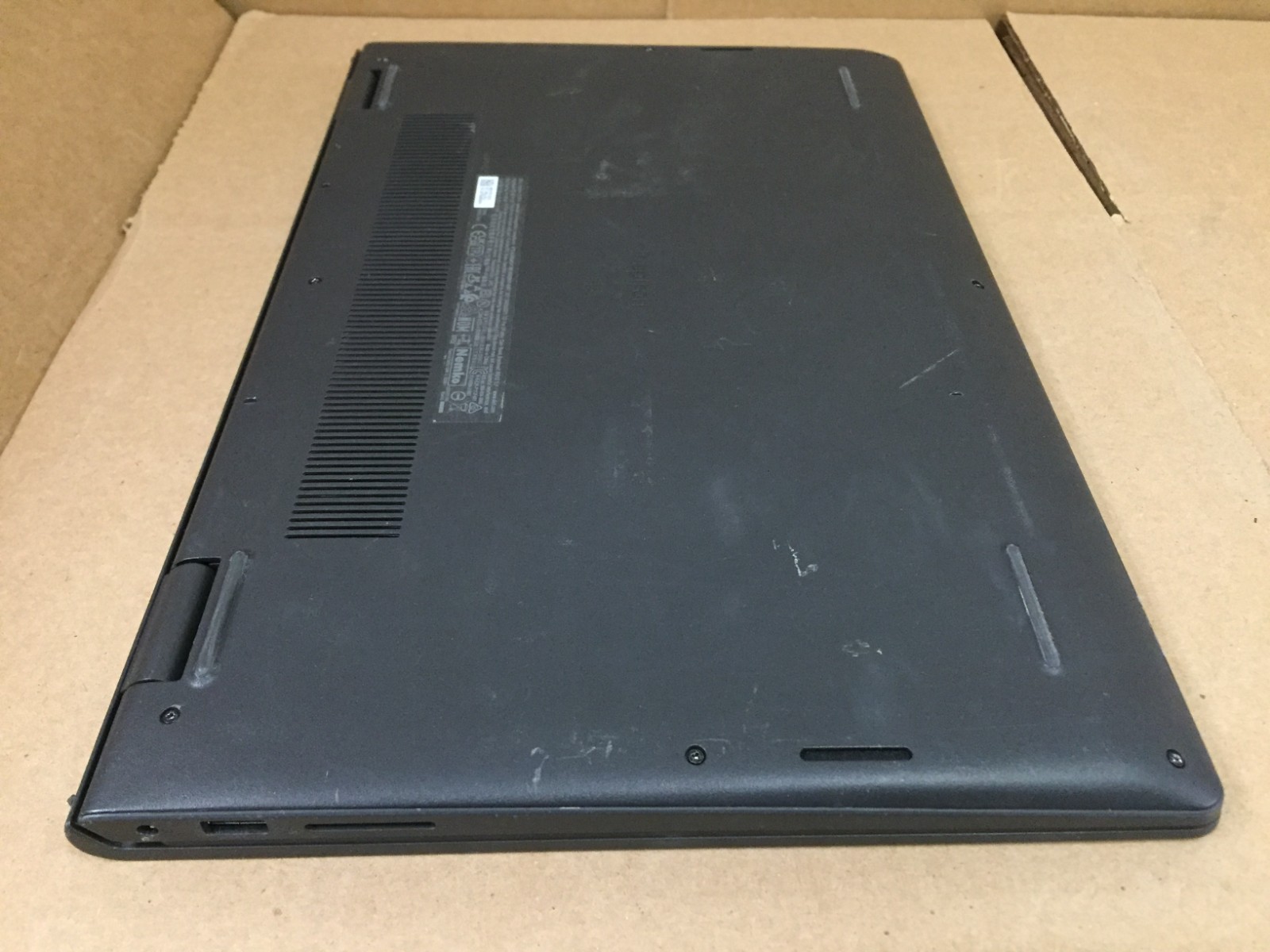 Dell Inspiron 3511 15.6″ FHD TOUCH i5-1135G7 2.40GHz 16GB 256GB SSD w/AC