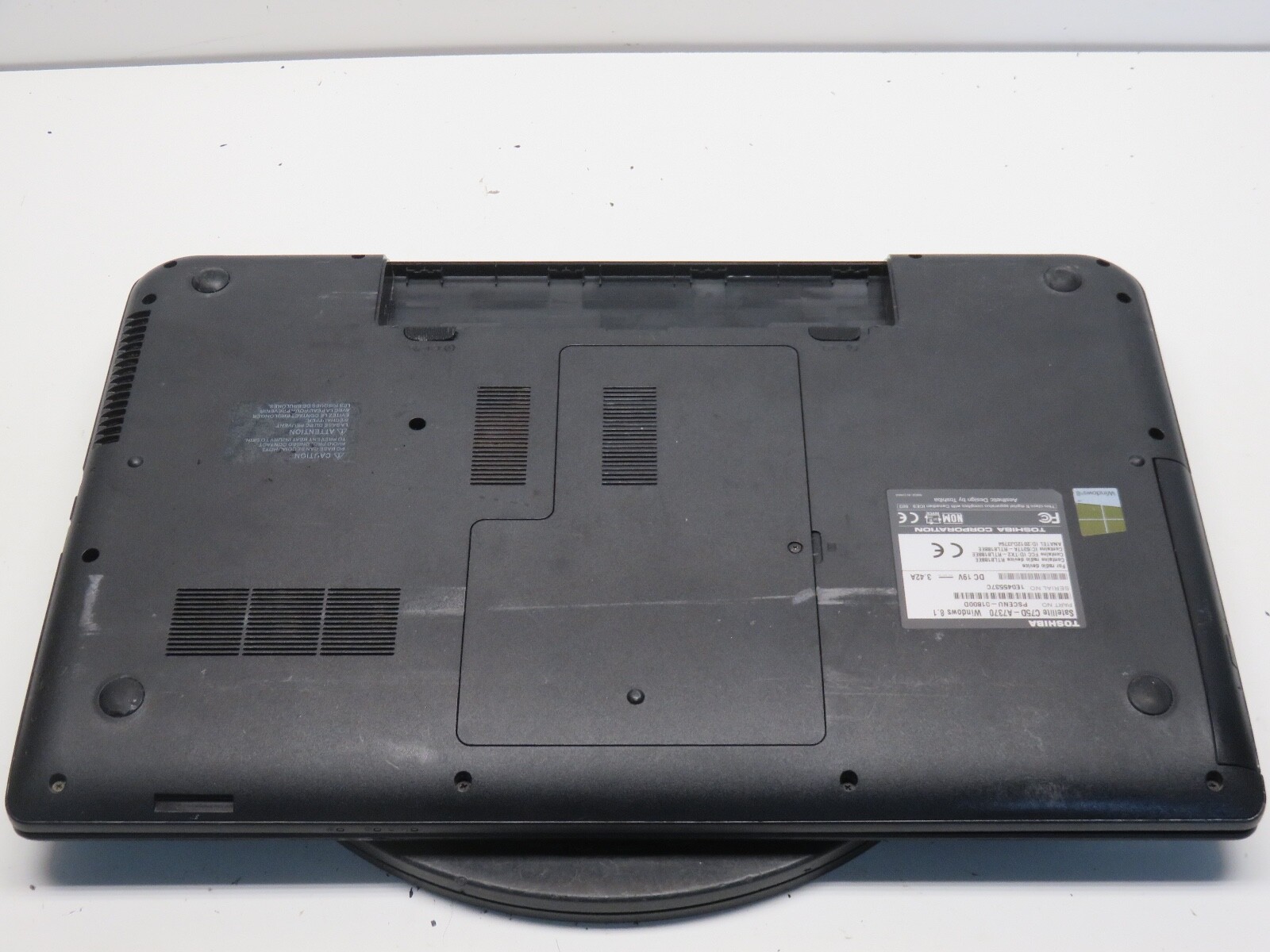 Toshiba Satellite C75D-A7370 AMD A6-5200 APU 2.00GHz 8GB NO HDD No Batt