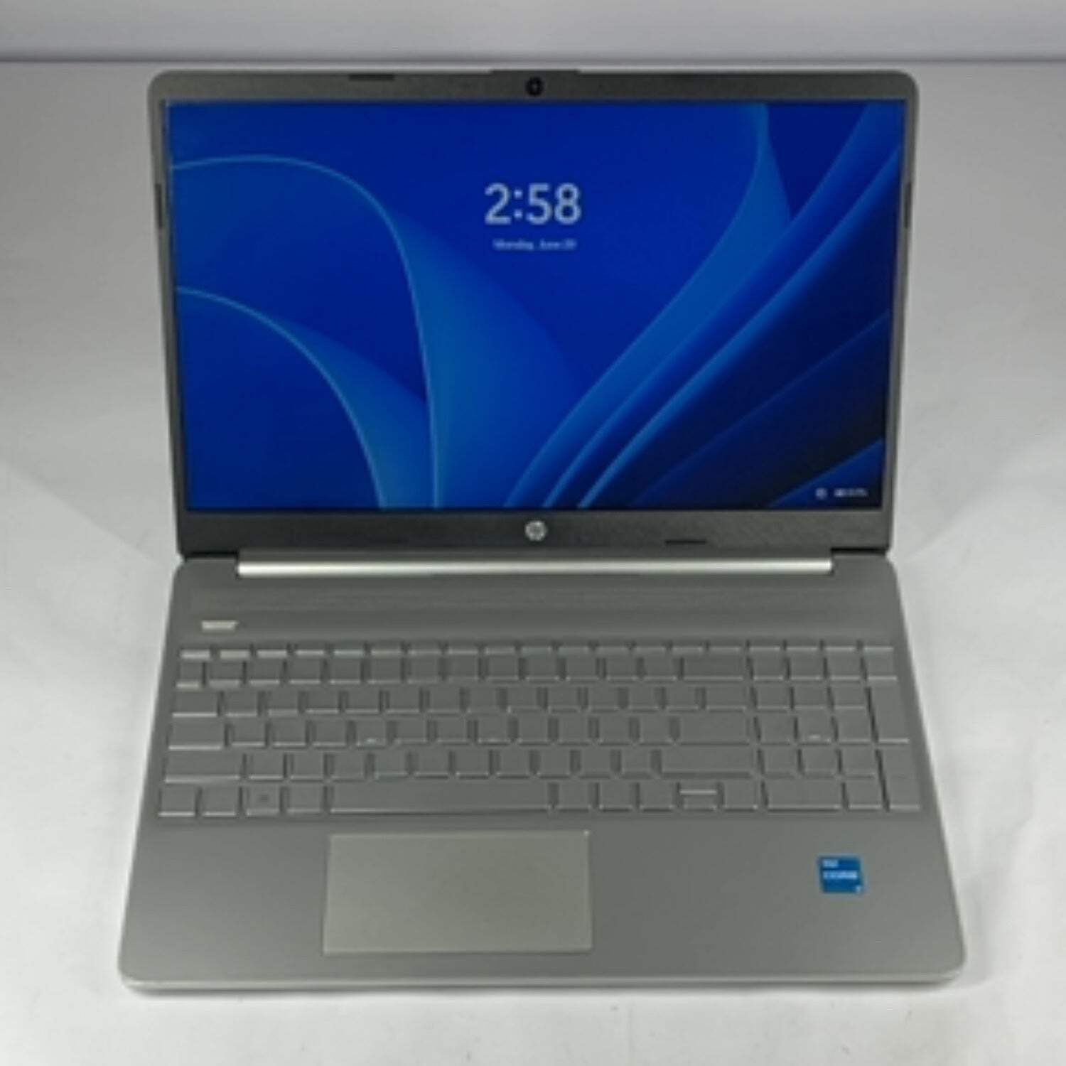 HP Laptop 15-DY2702DX 15.6″ i3-1115G4 3.0GHz 8GB RAM 512GB SSD