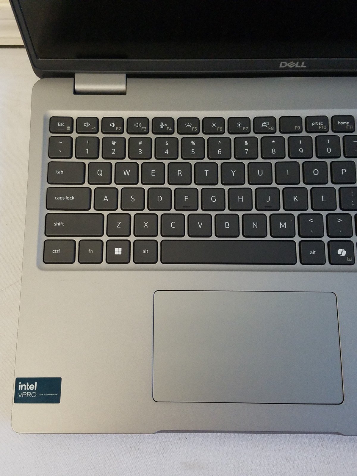 Dell Precision 3590 Laptop – Intel Ultra 5-135H 16GB RAM – 250GB SSD Windows 11