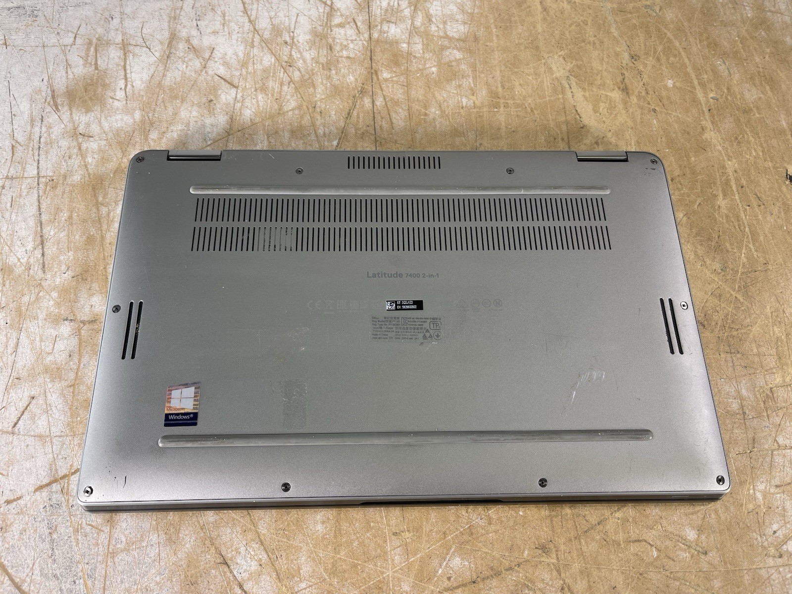 DELL LATITUDE 7400 2-IN-1 i5-8365U @ 1.60GHz, 16GB RAM, NO HDD/OS