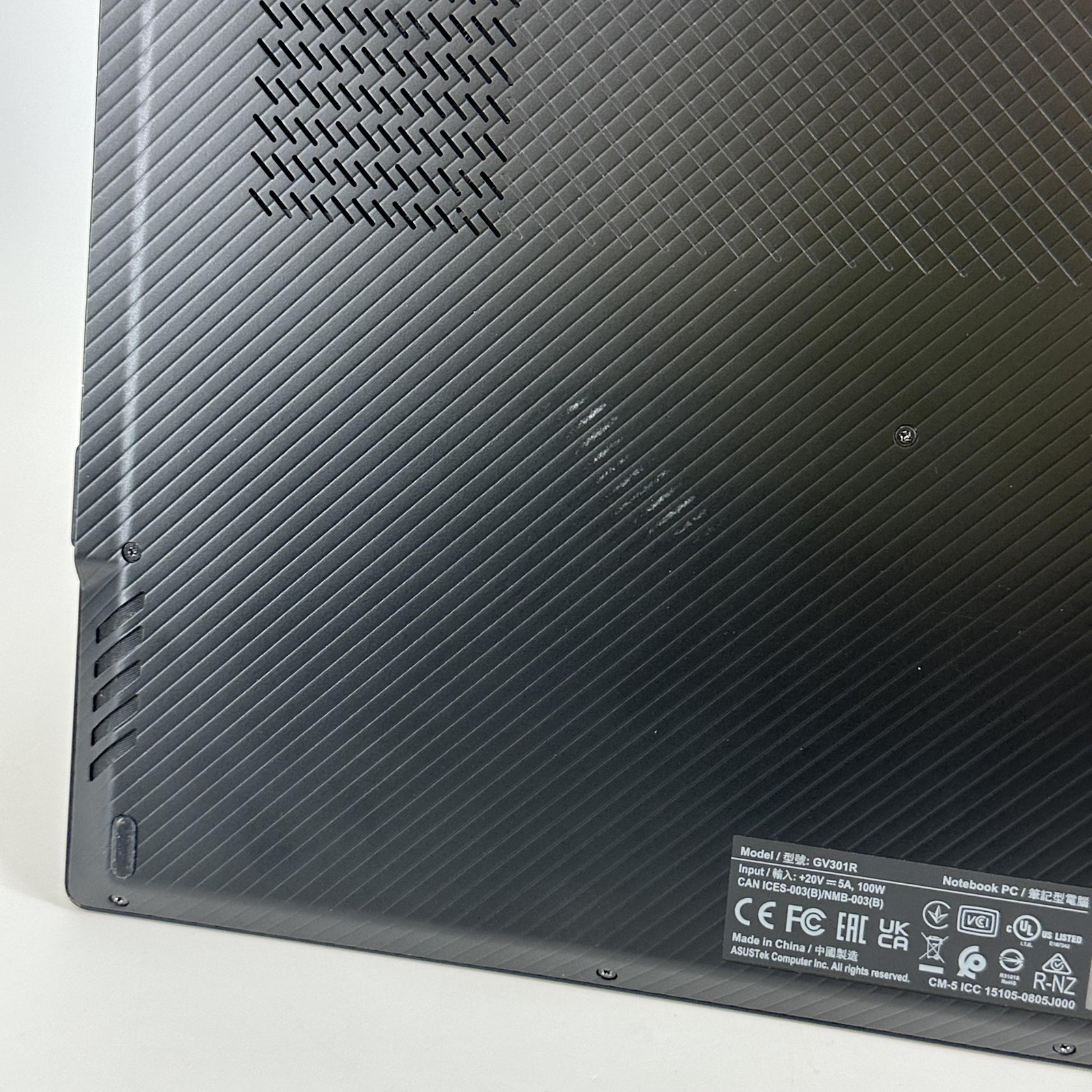 Asus ROG Flow X13 GV301 13 FHD+ TOUCH 3.3GHz Ryzen 9 6900HS 16GB 1TB RTX 3050 Ti