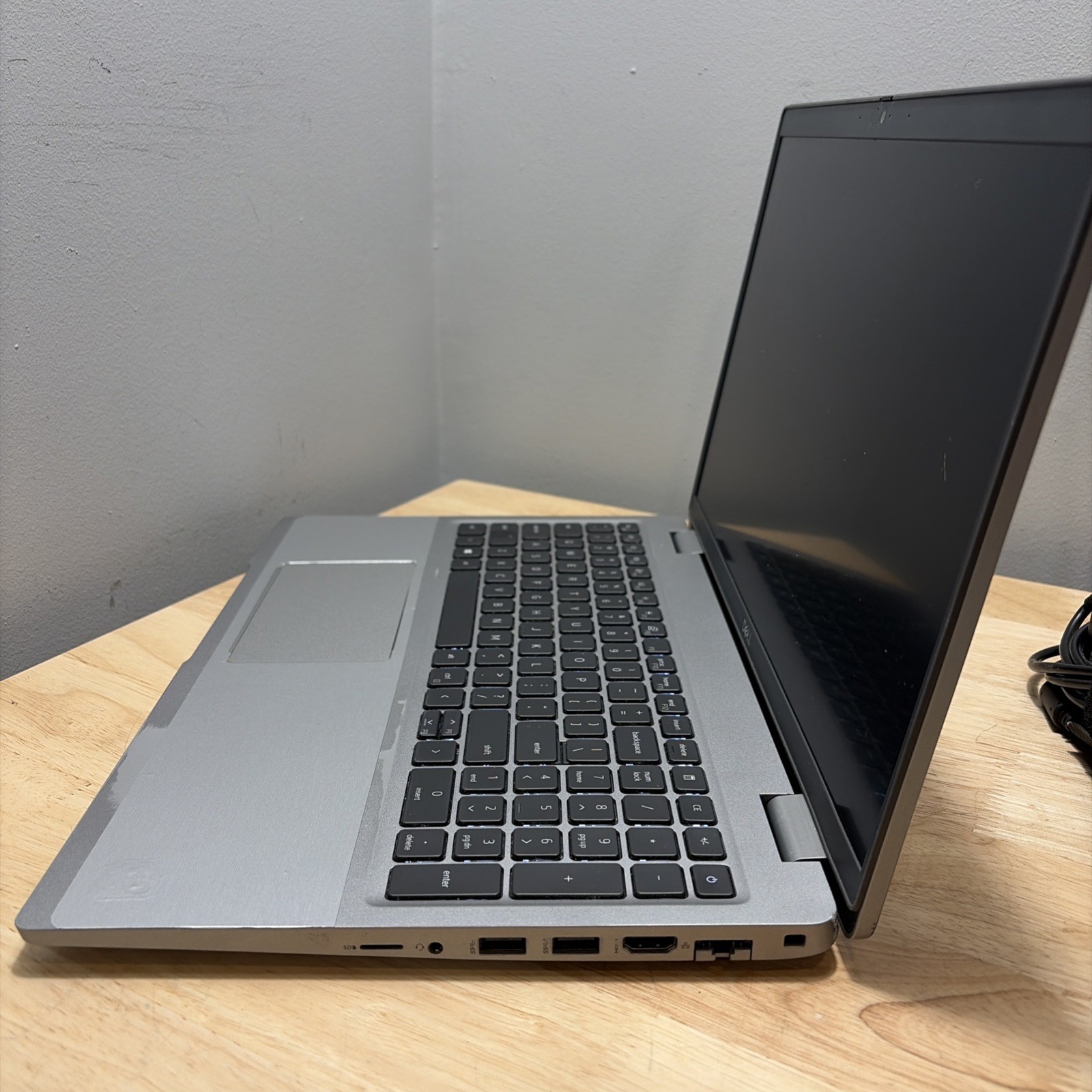 Dell Latitude 5520 Core i5-1145G7 2.60GHz, 16GB, 256GB SSD WebCam, WiFi W11 Cord