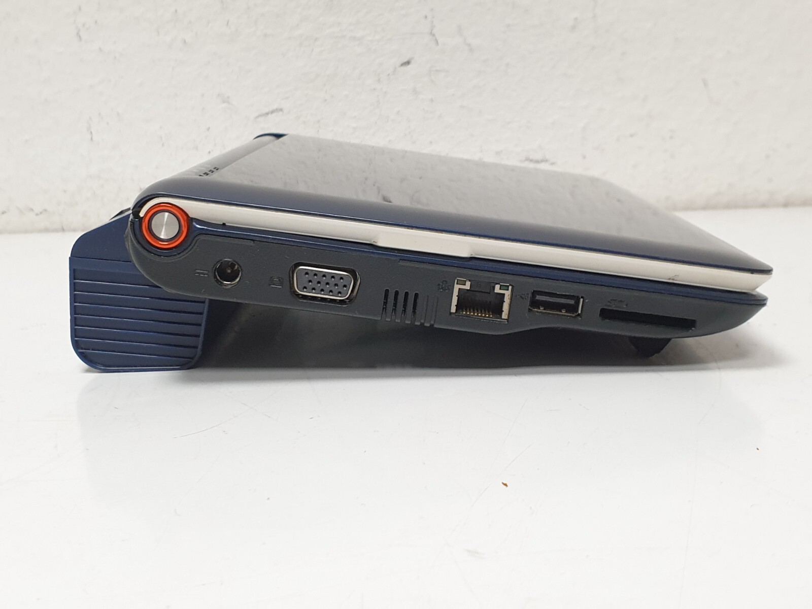 Acer Aspire ONE Mini Notebook Windows XP 160GB 1.5GB Laptop WEBCAM VGA 8.9″