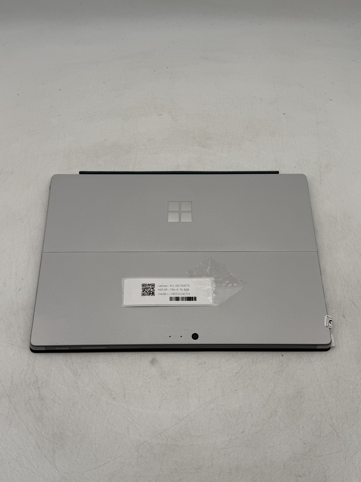Microsoft Surface Pro 12.3in i5-7300U 8GB 256GB NO OS READ