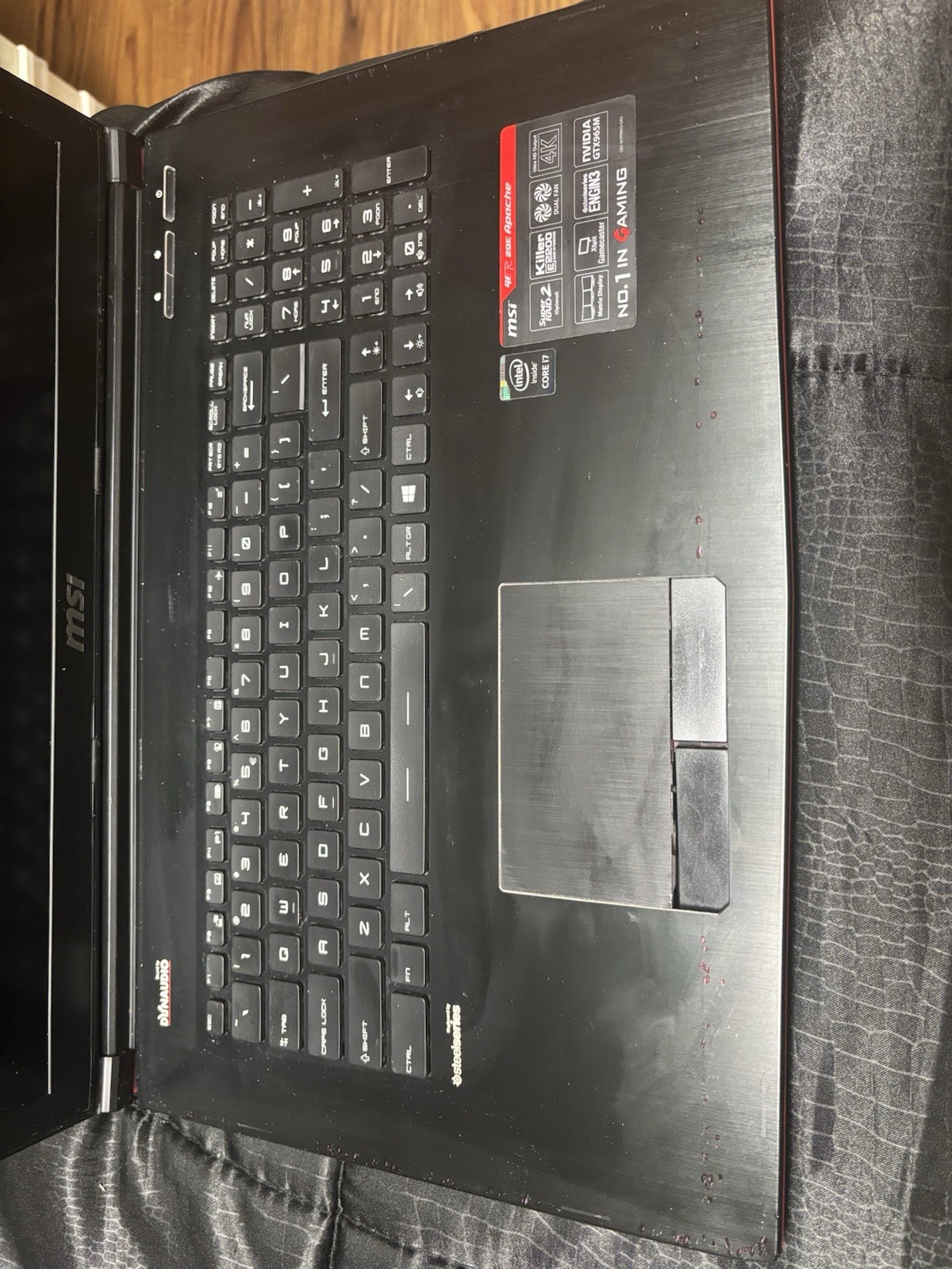 MSI gaming Laptop 2QE Apache 12 Gb RAM Intel i7 1.25 TB NVMe/SSD Win 10 17.3 LCD