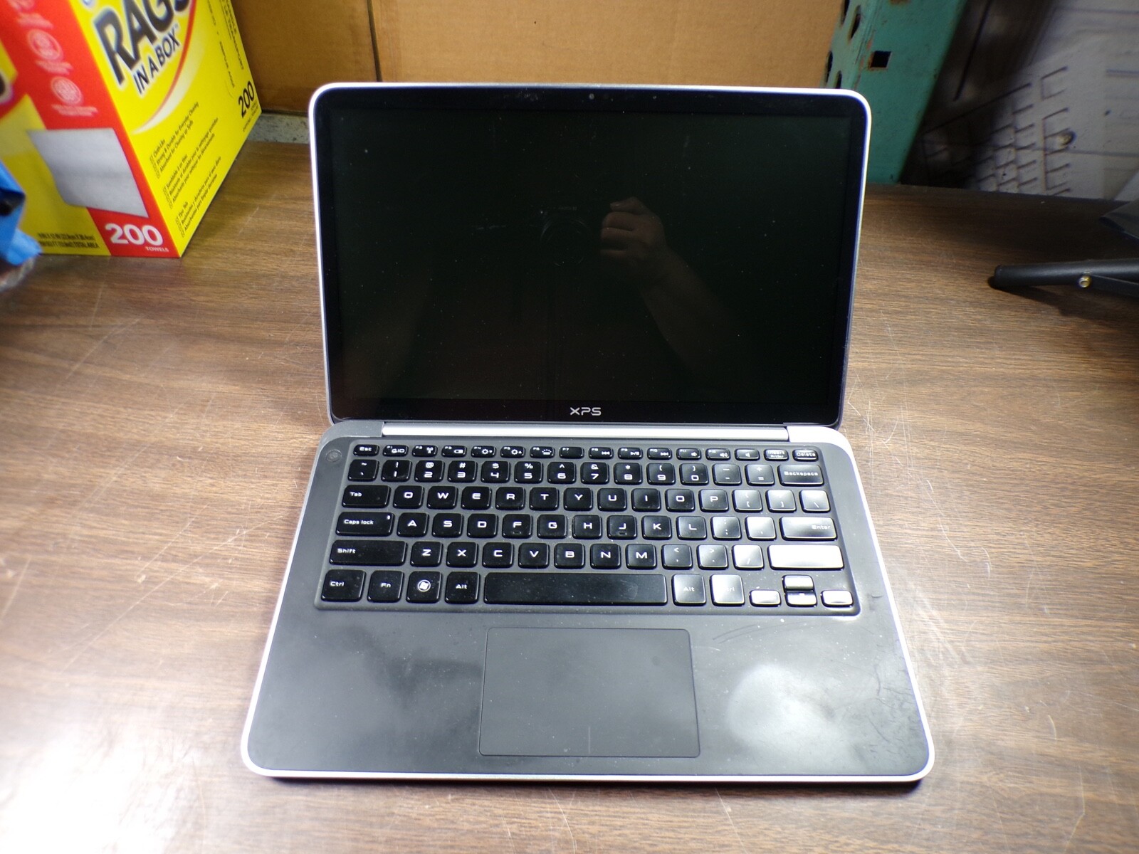 HP ELITEBOOK 820 G4 i5-7200U 2.50GHZ 8GB RAM **NO BATTERY **NO HD/ NO CADDIE